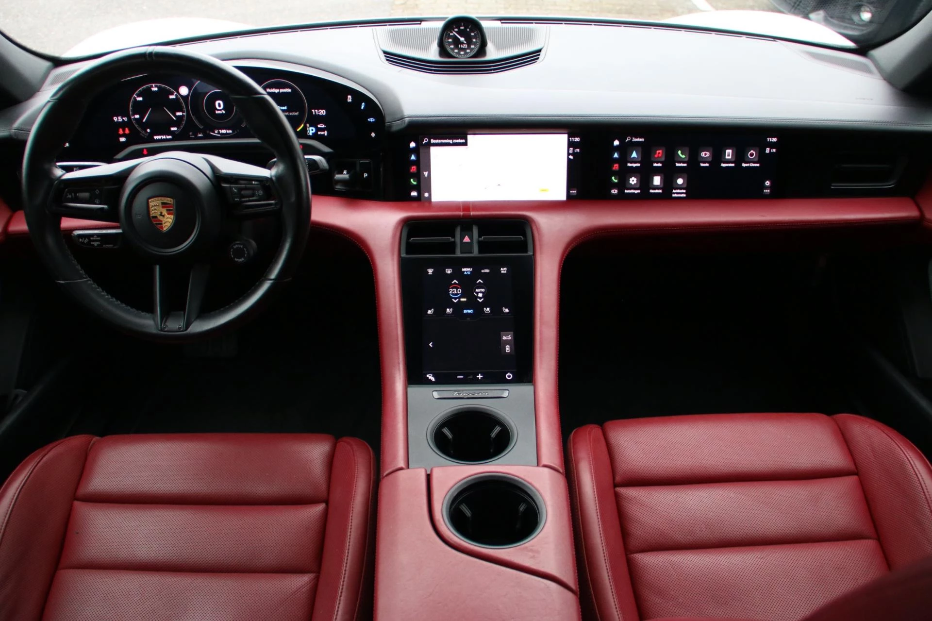 Hoofdafbeelding Porsche Taycan