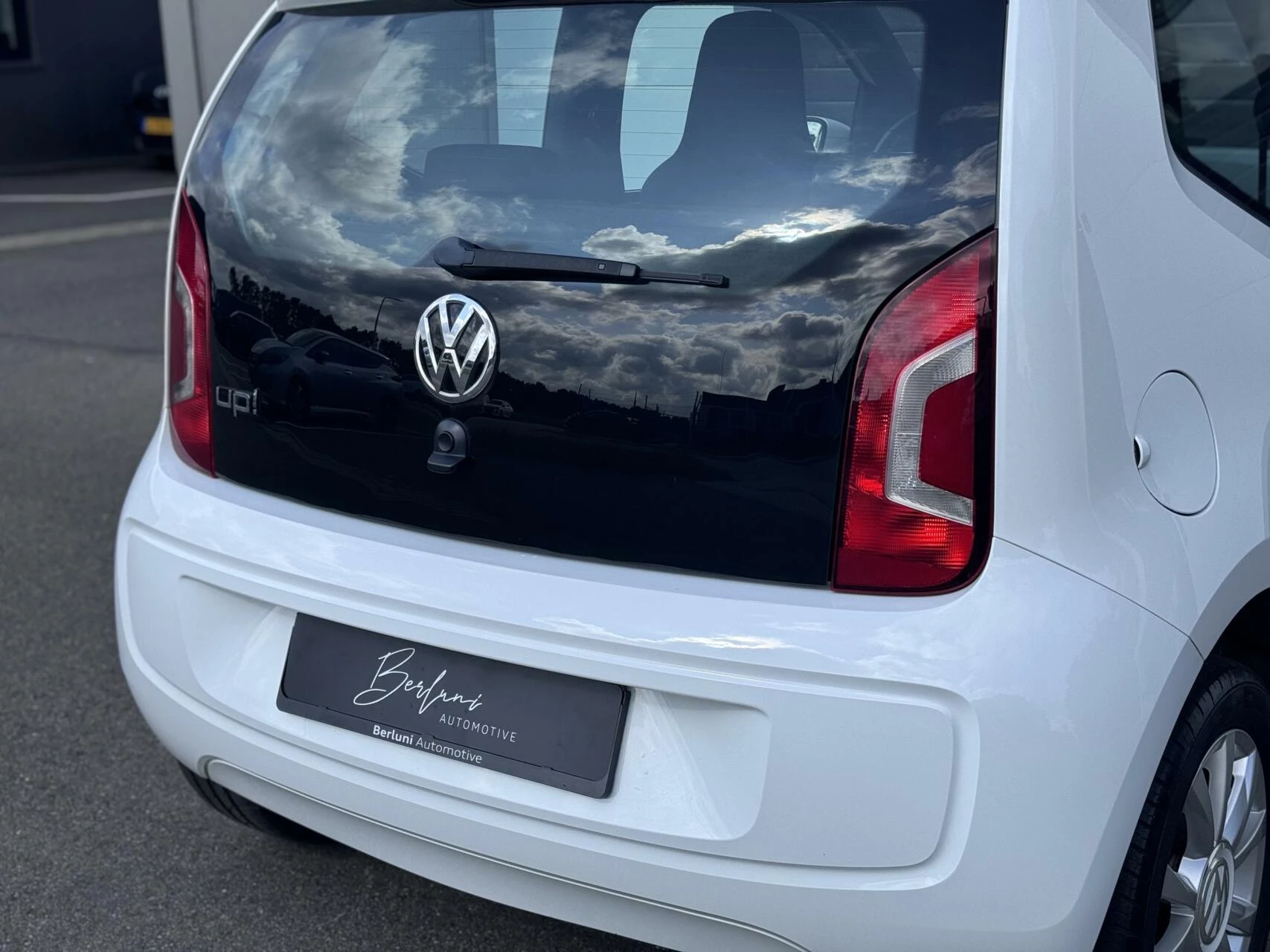 Hoofdafbeelding Volkswagen up!