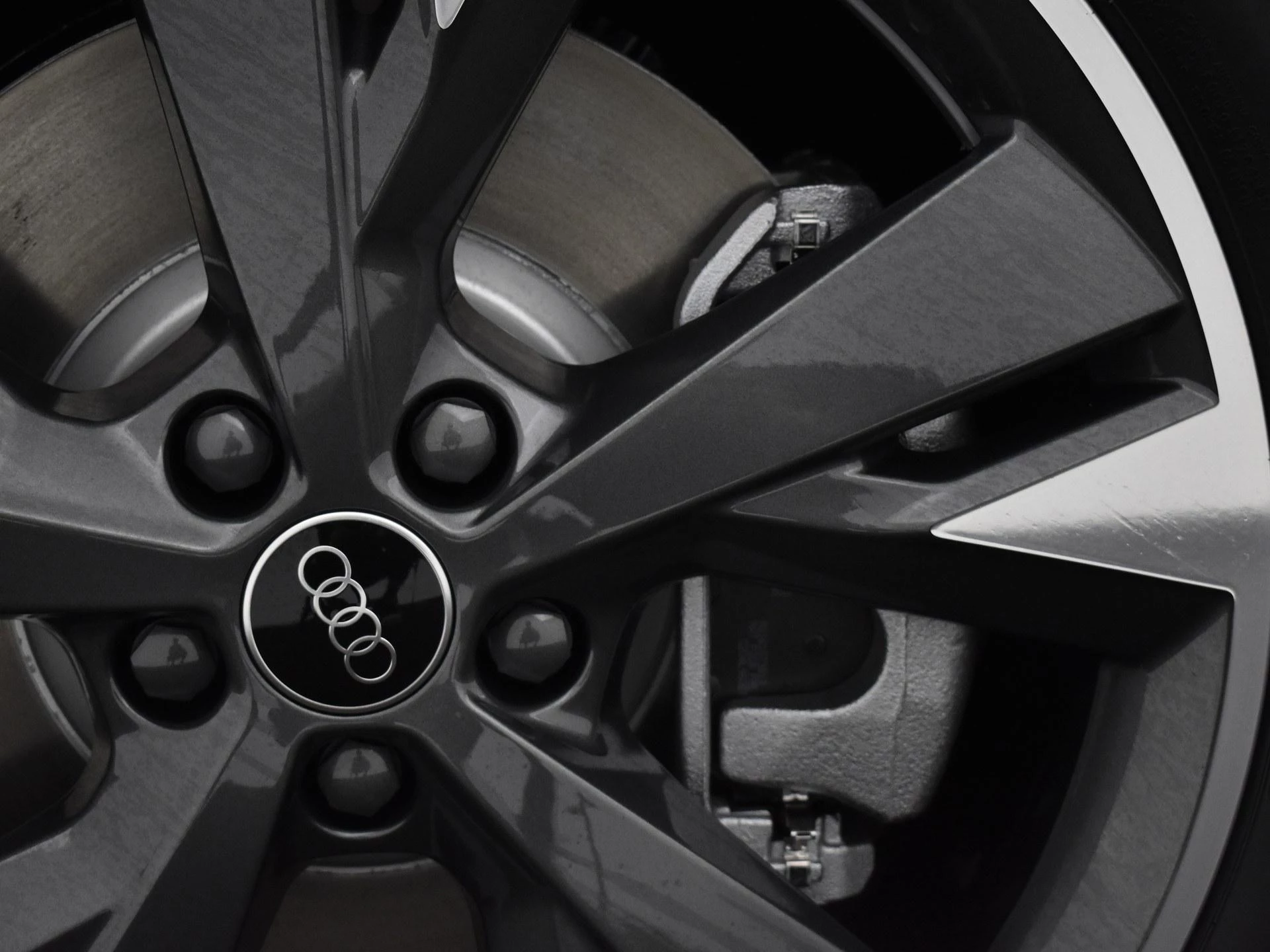 Hoofdafbeelding Audi Q4 e-tron