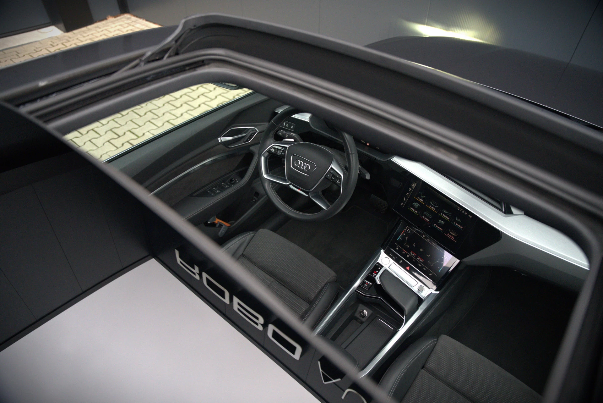 Hoofdafbeelding Audi e-tron