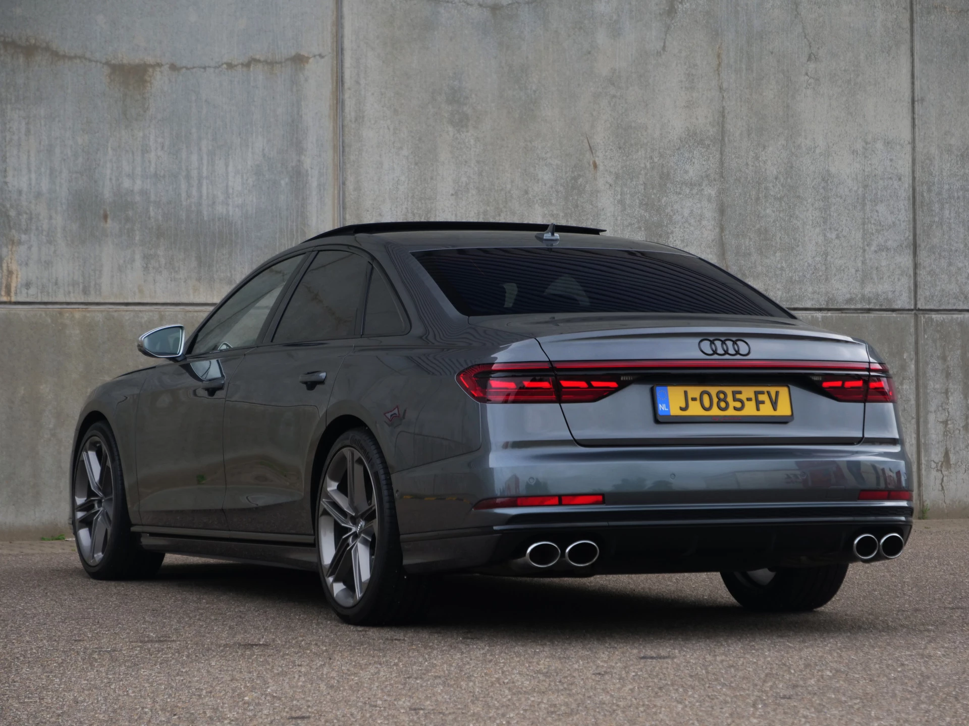 Hoofdafbeelding Audi S8