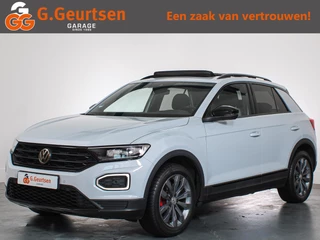 Volkswagen T-Roc 1.5 TSI Sport Panoramadak, ACC, Bluetooth, LED, Virtual,