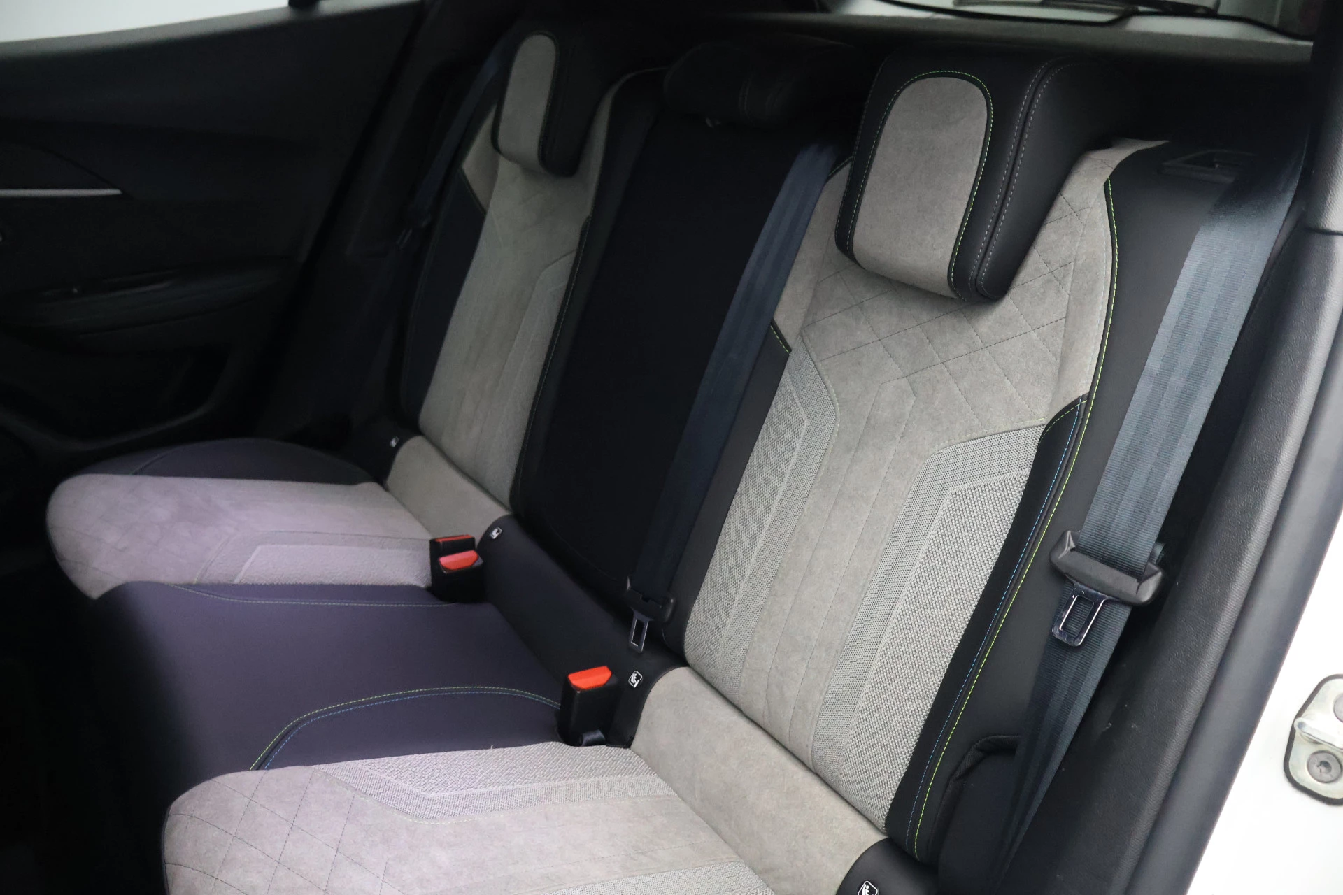 Hoofdafbeelding Peugeot e-2008