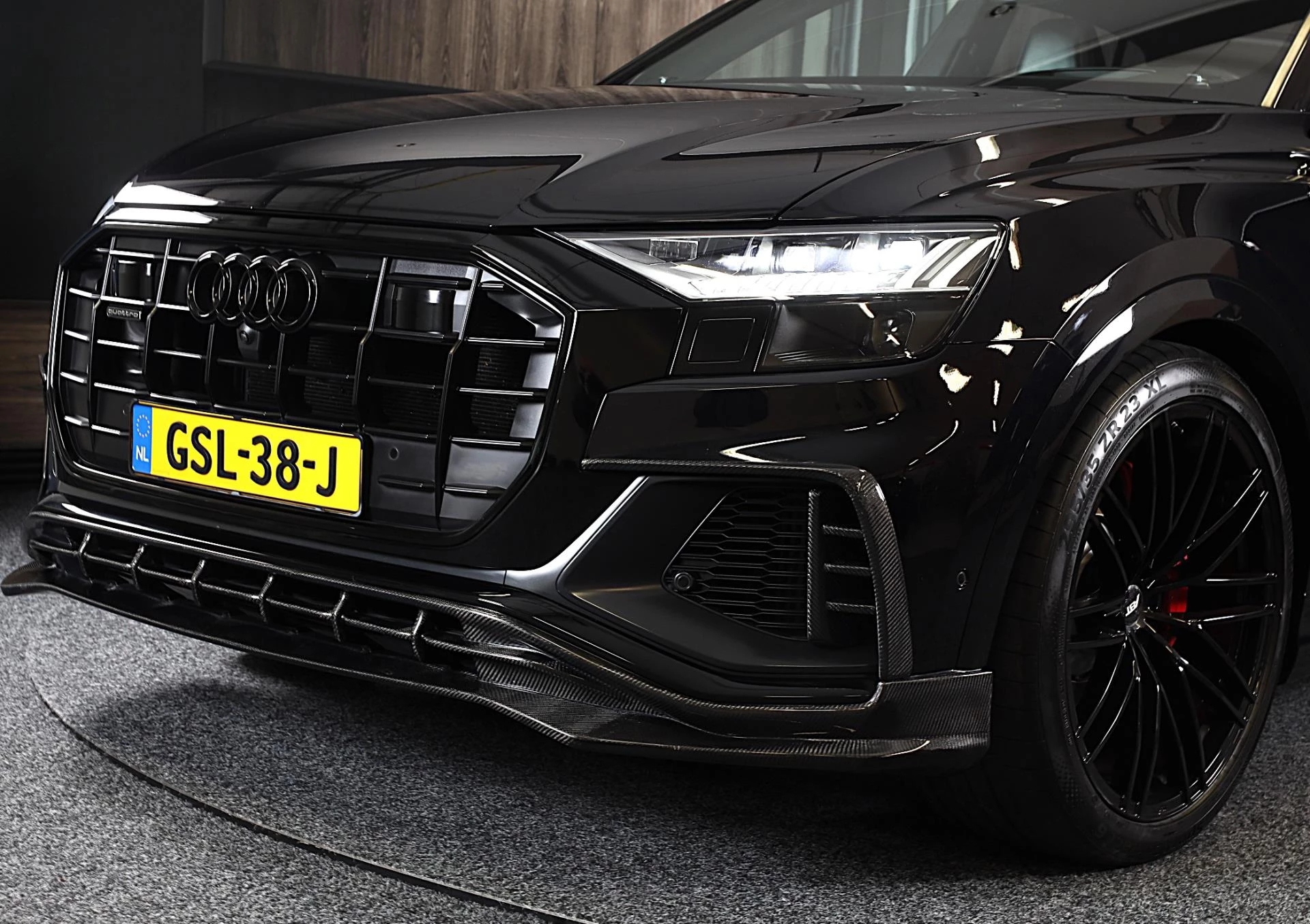 Hoofdafbeelding Audi Q8