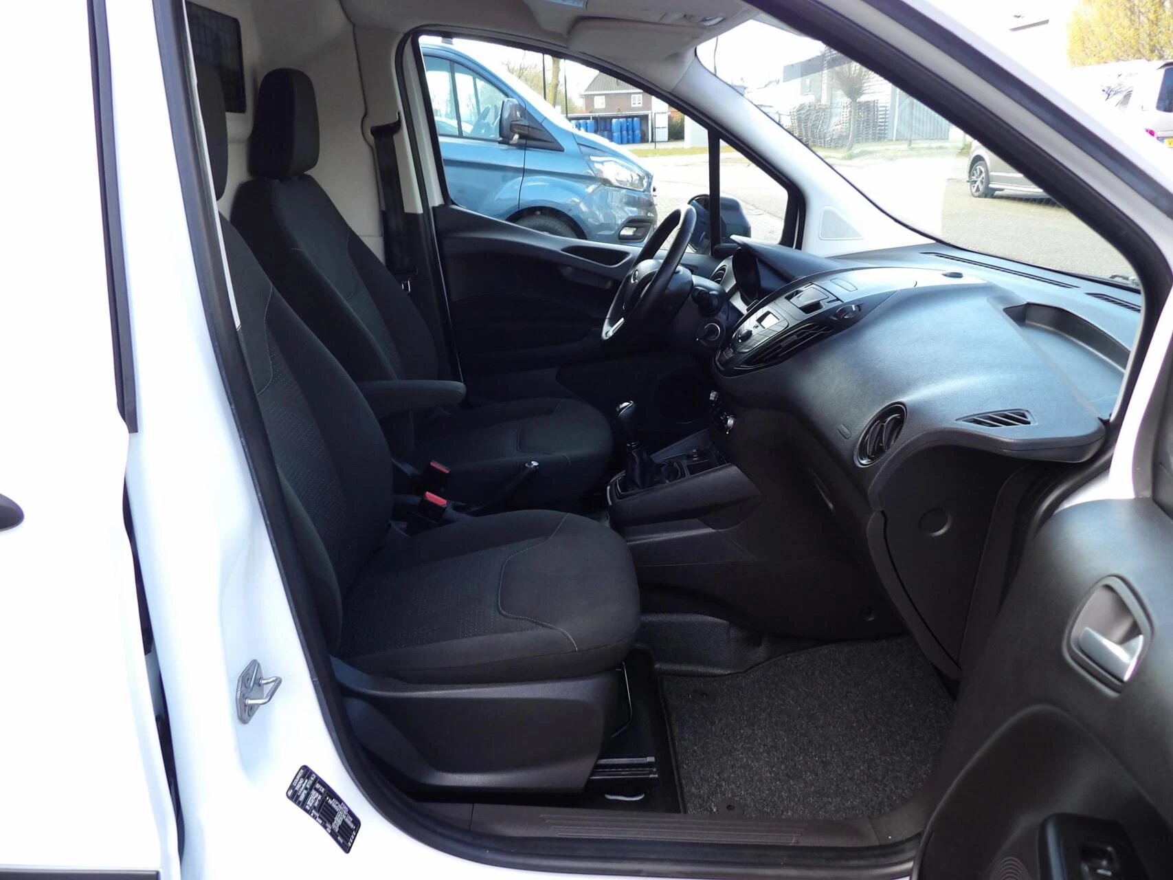 Hoofdafbeelding Ford Transit Courier