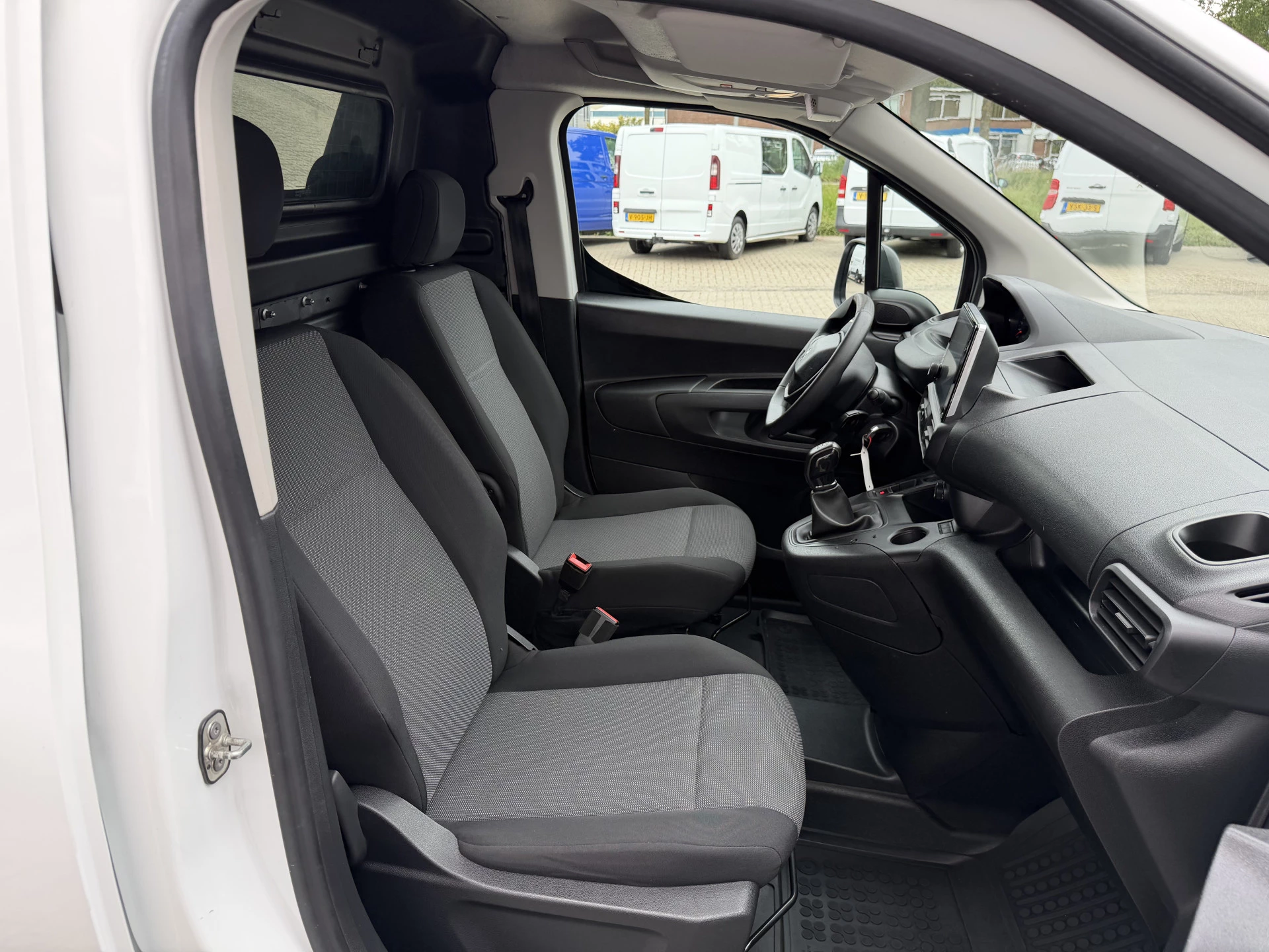 Hoofdafbeelding Peugeot Partner