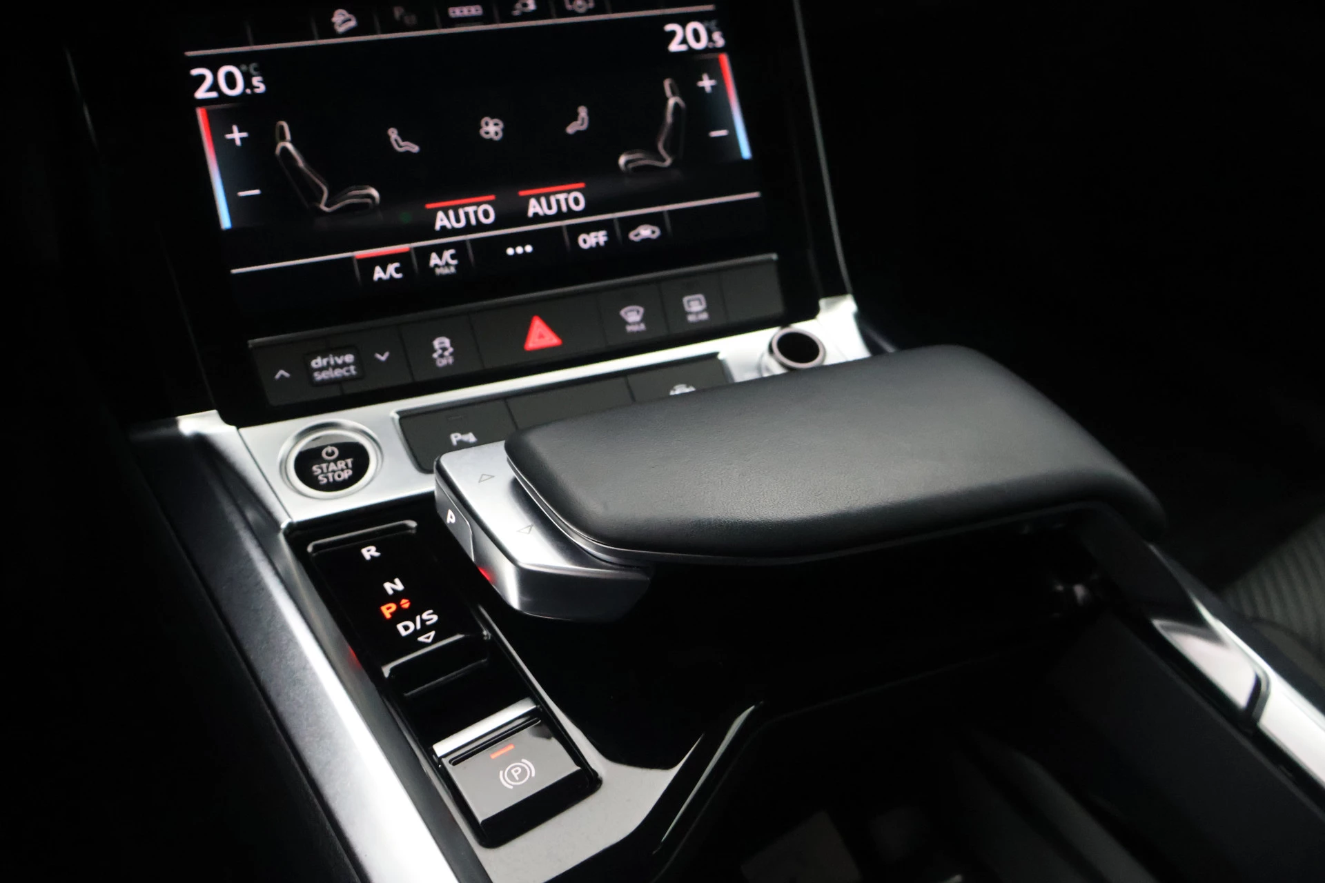 Hoofdafbeelding Audi e-tron