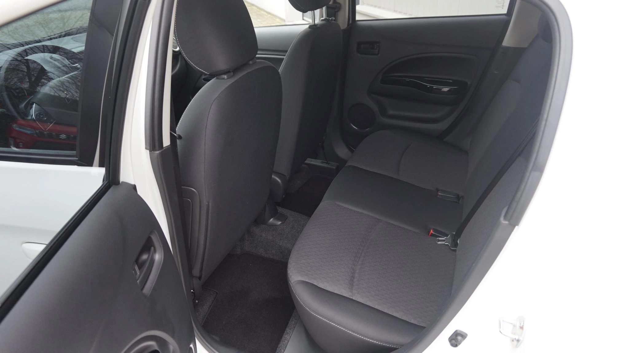 Hoofdafbeelding Mitsubishi Space Star