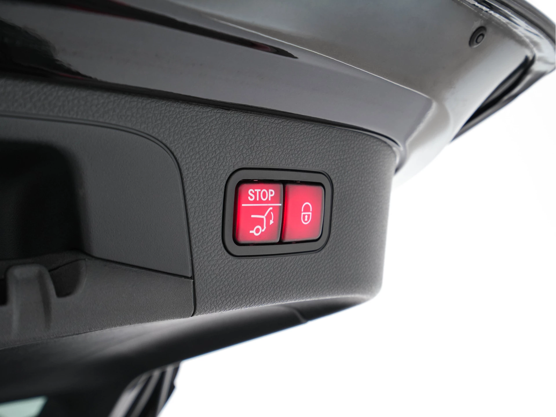 Hoofdafbeelding Mercedes-Benz EQC