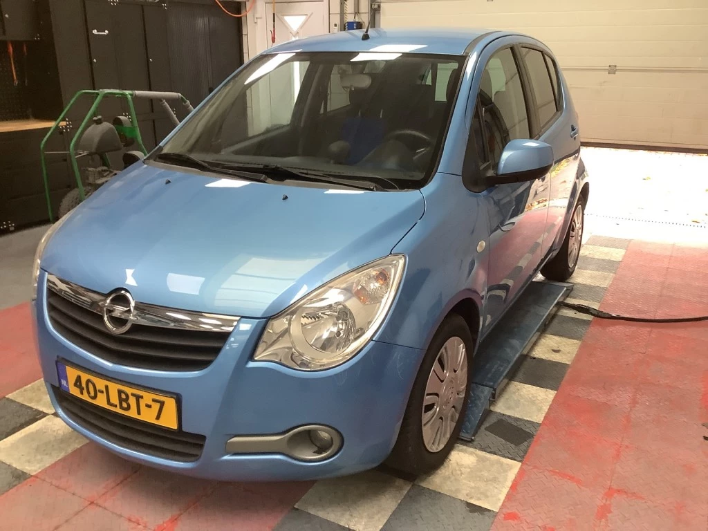 Hoofdafbeelding Opel Agila
