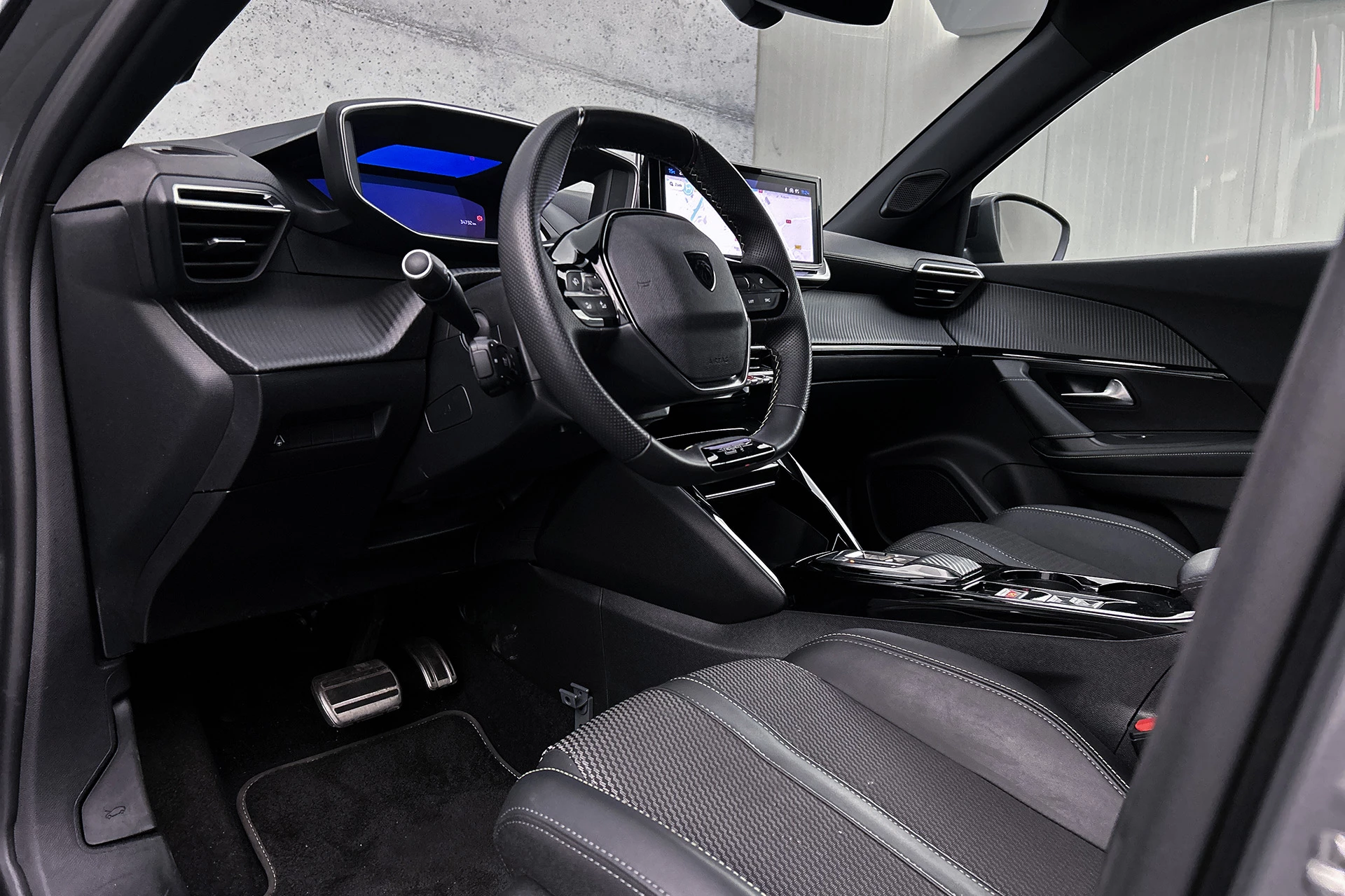 Hoofdafbeelding Peugeot e-2008