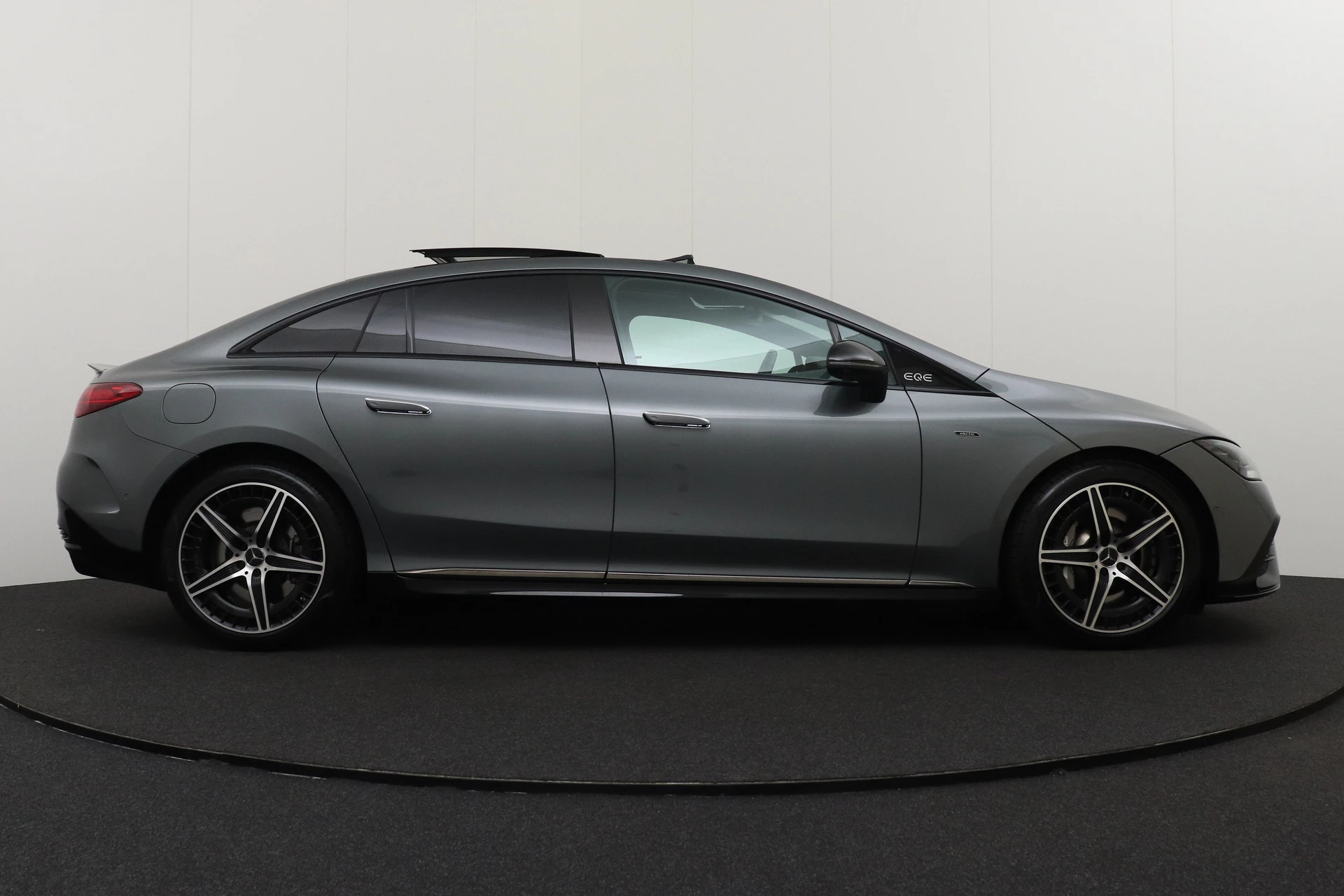 Hoofdafbeelding Mercedes-Benz EQE