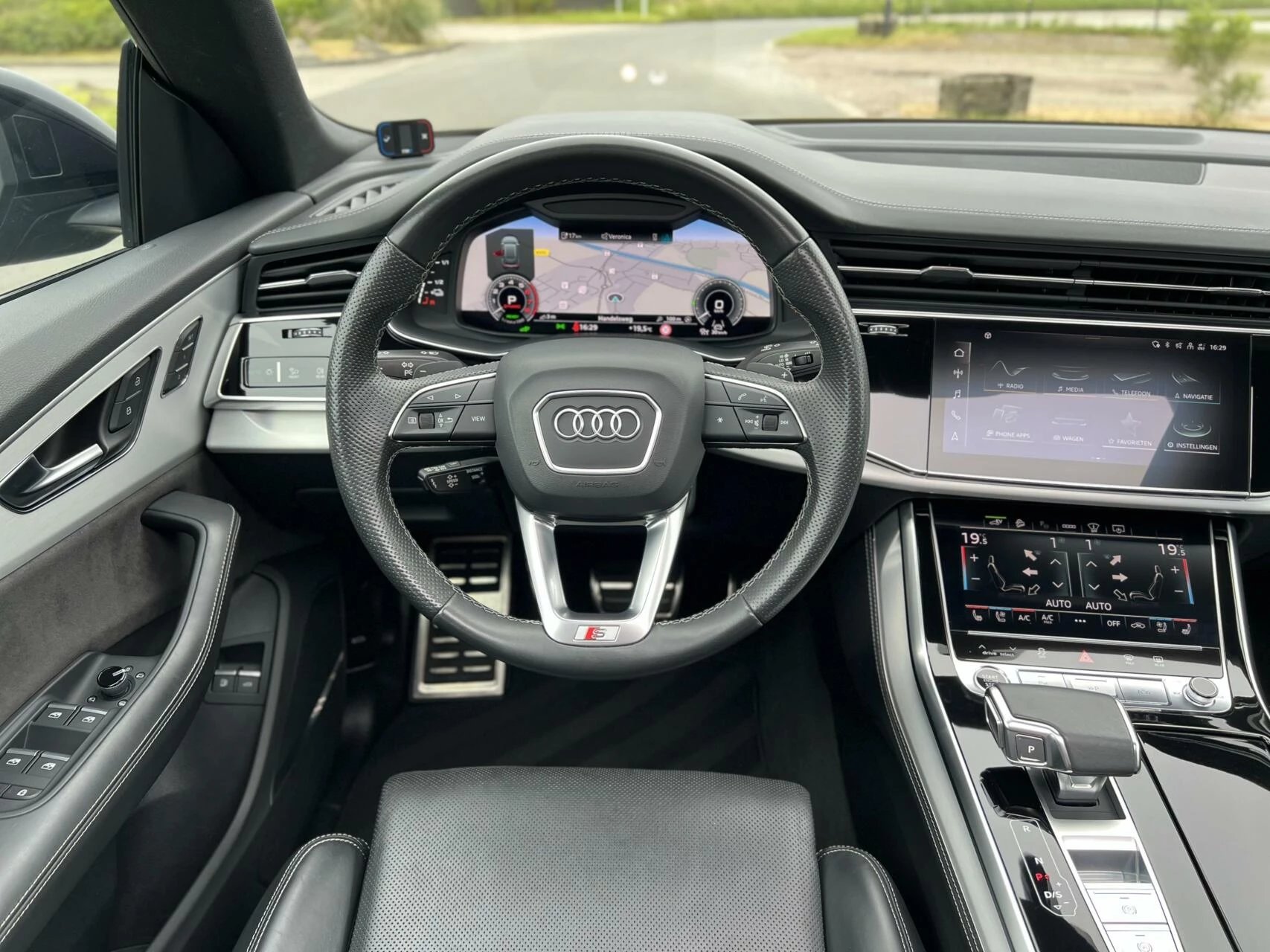 Hoofdafbeelding Audi Q8