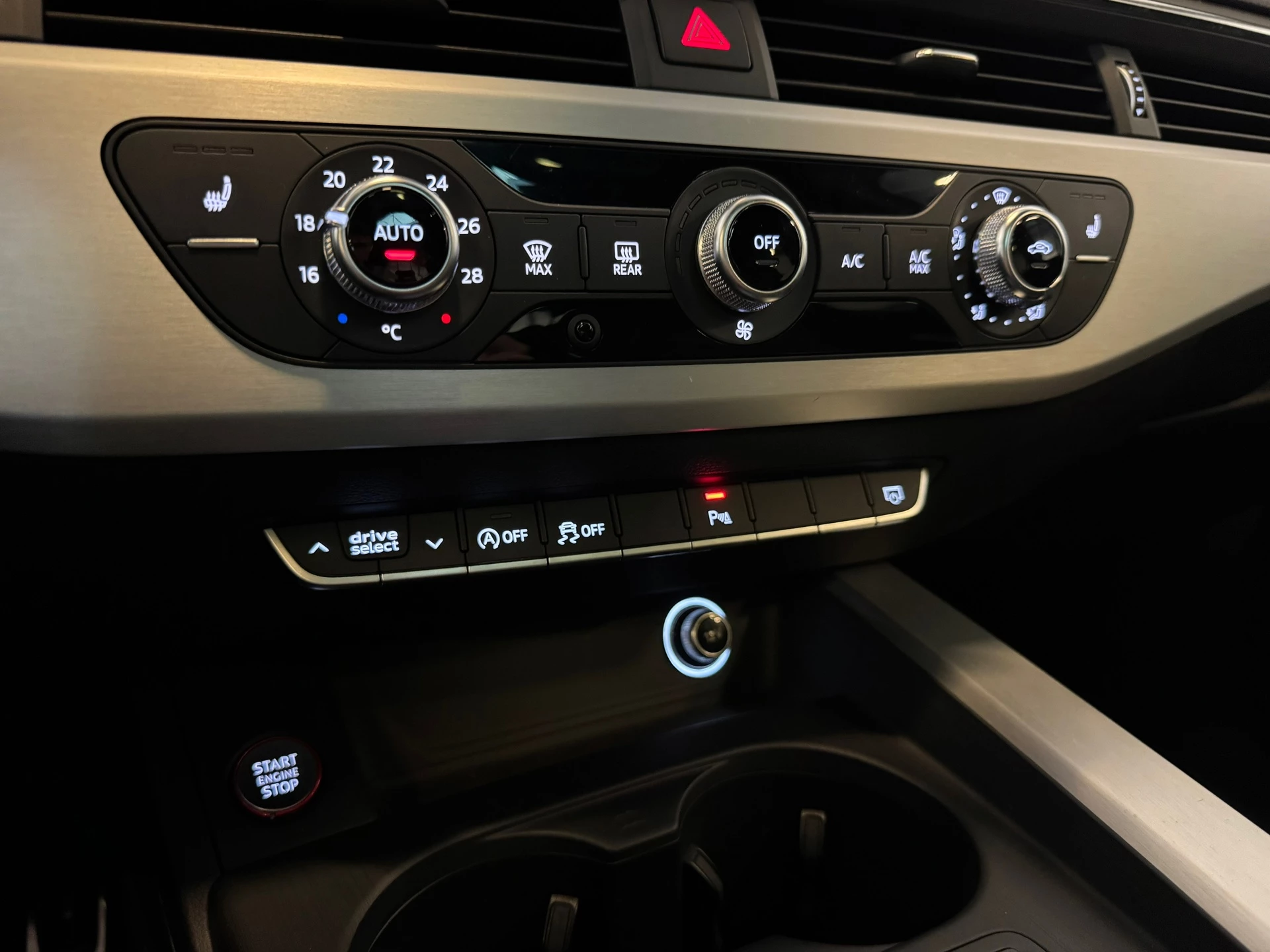 Hoofdafbeelding Audi S4