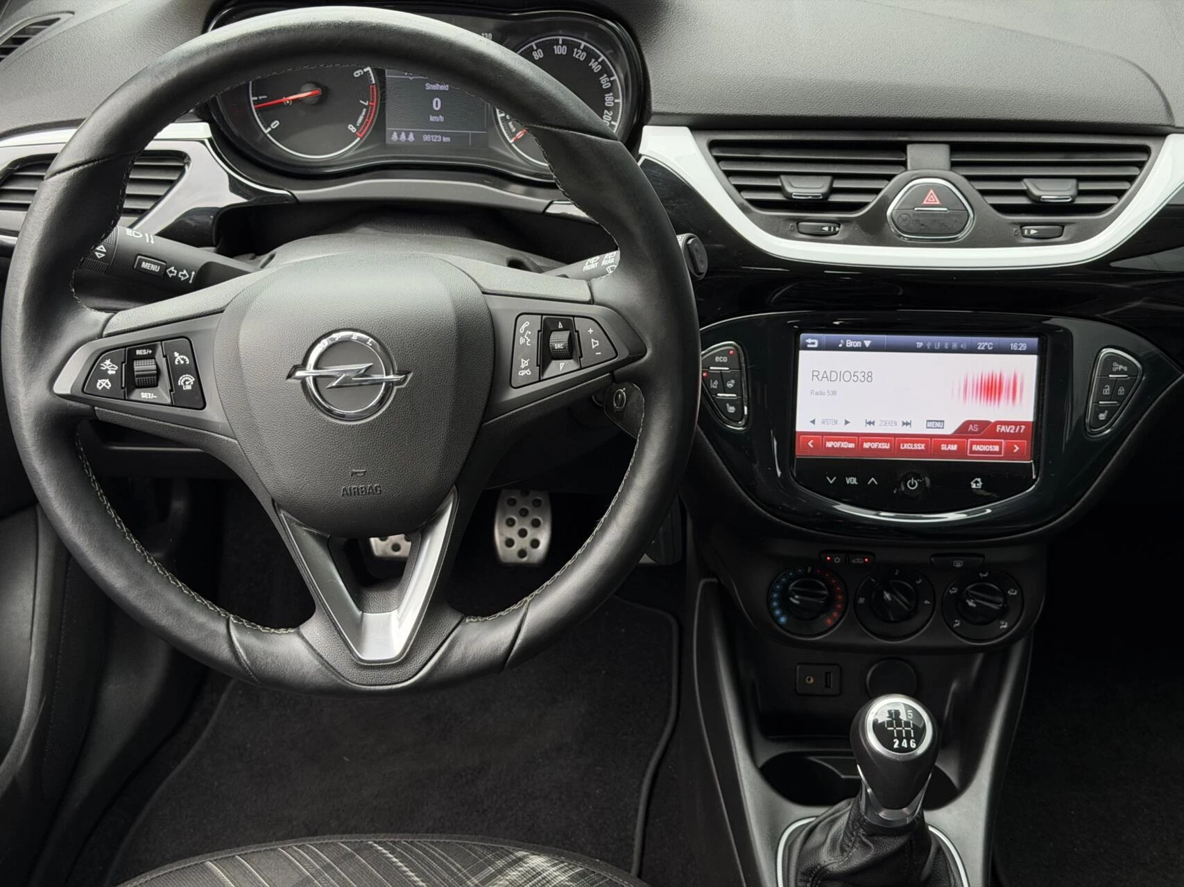 Hoofdafbeelding Opel Corsa