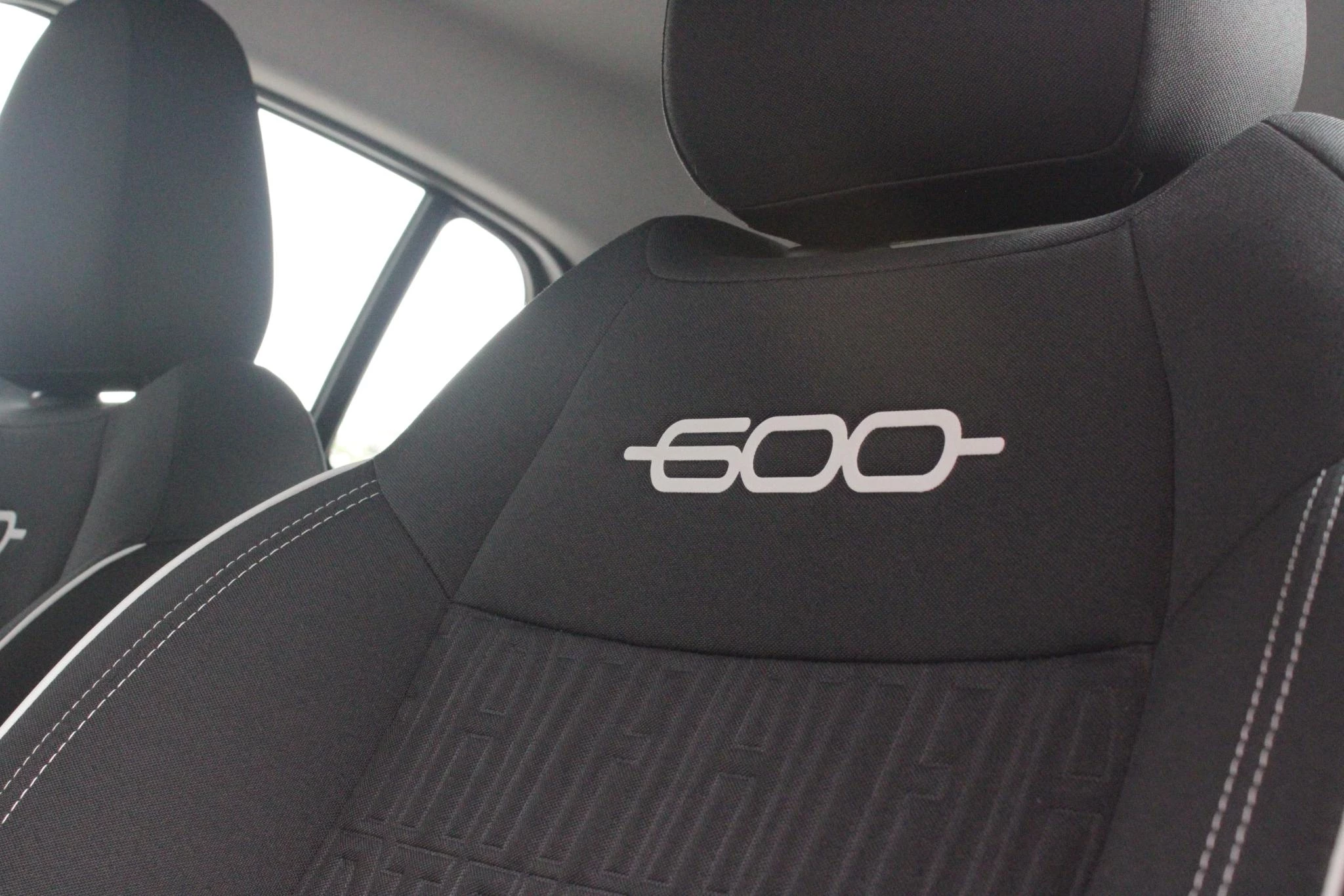 Hoofdafbeelding Fiat 600