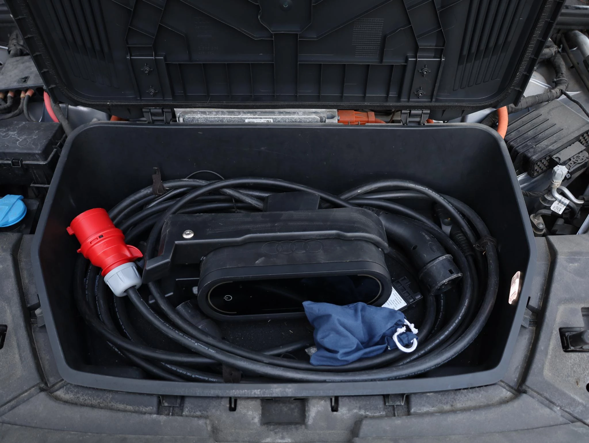 Hoofdafbeelding Audi e-tron