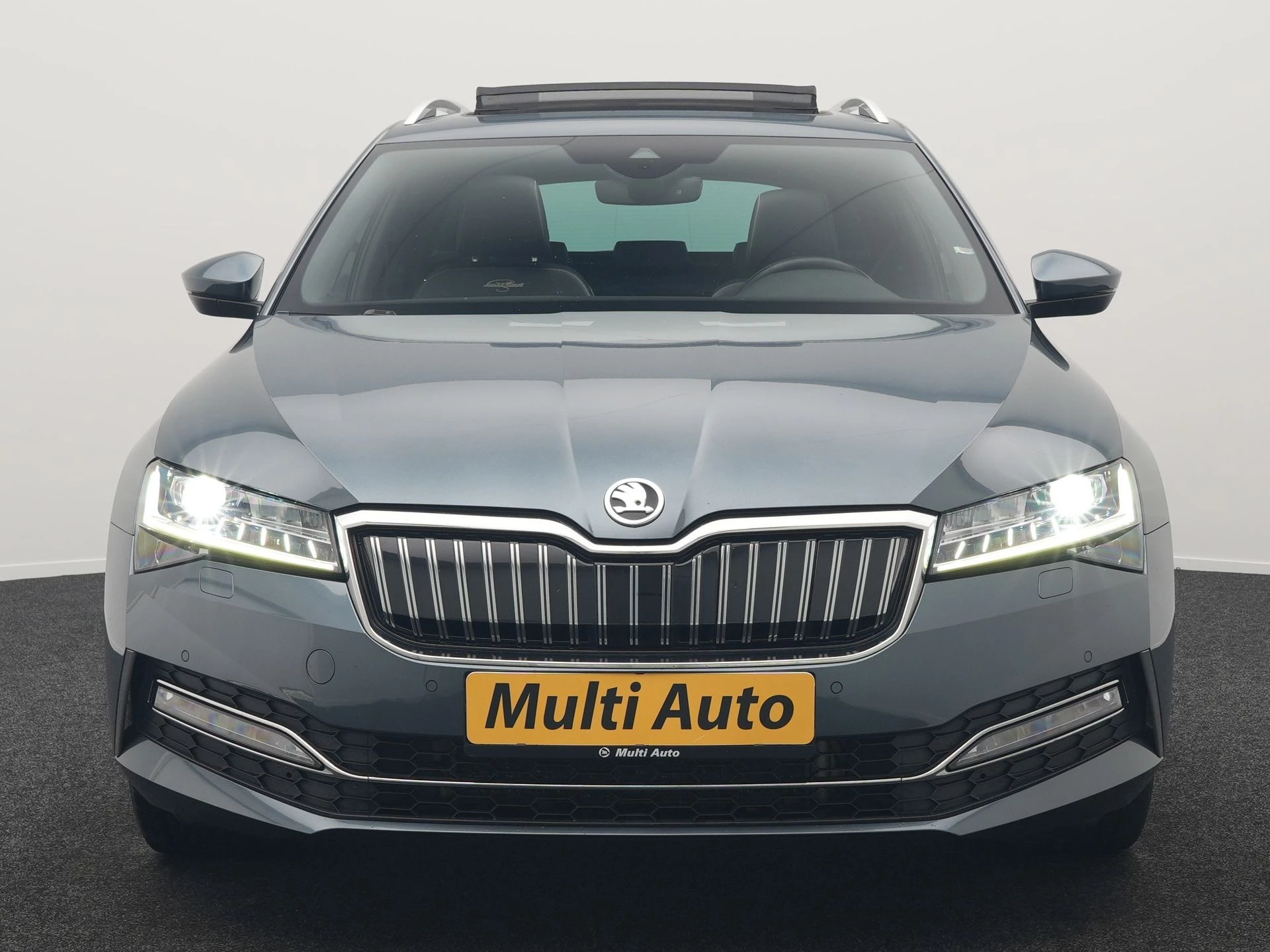 Hoofdafbeelding Škoda Superb