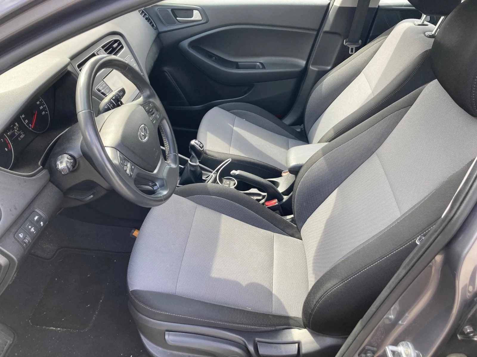 Hoofdafbeelding Hyundai i20