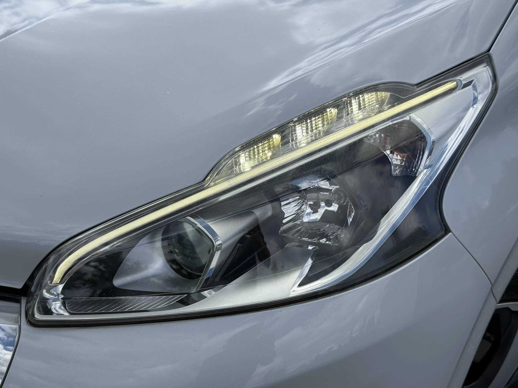 Hoofdafbeelding Peugeot 208
