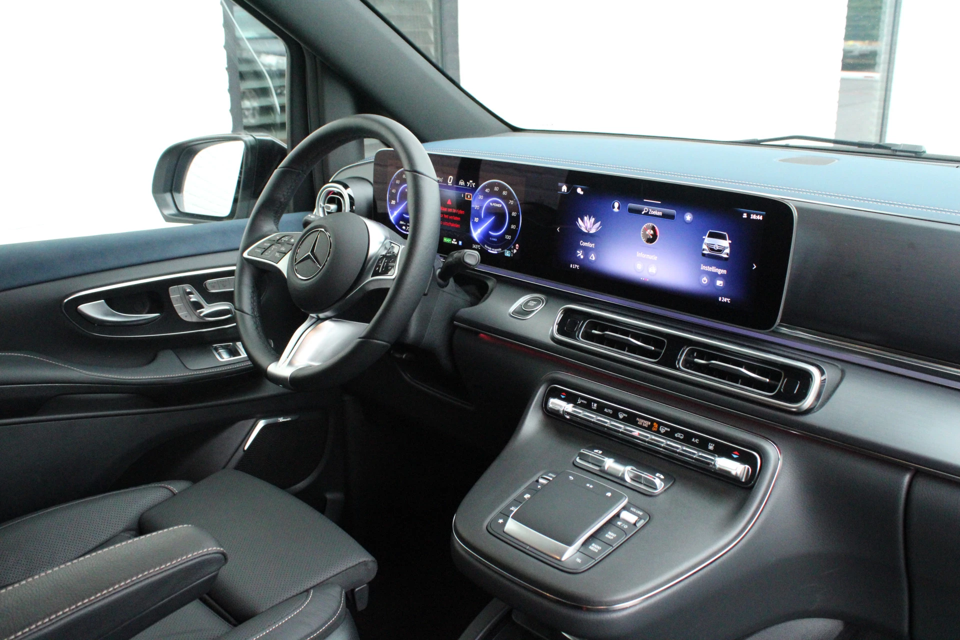 Hoofdafbeelding Mercedes-Benz EQV