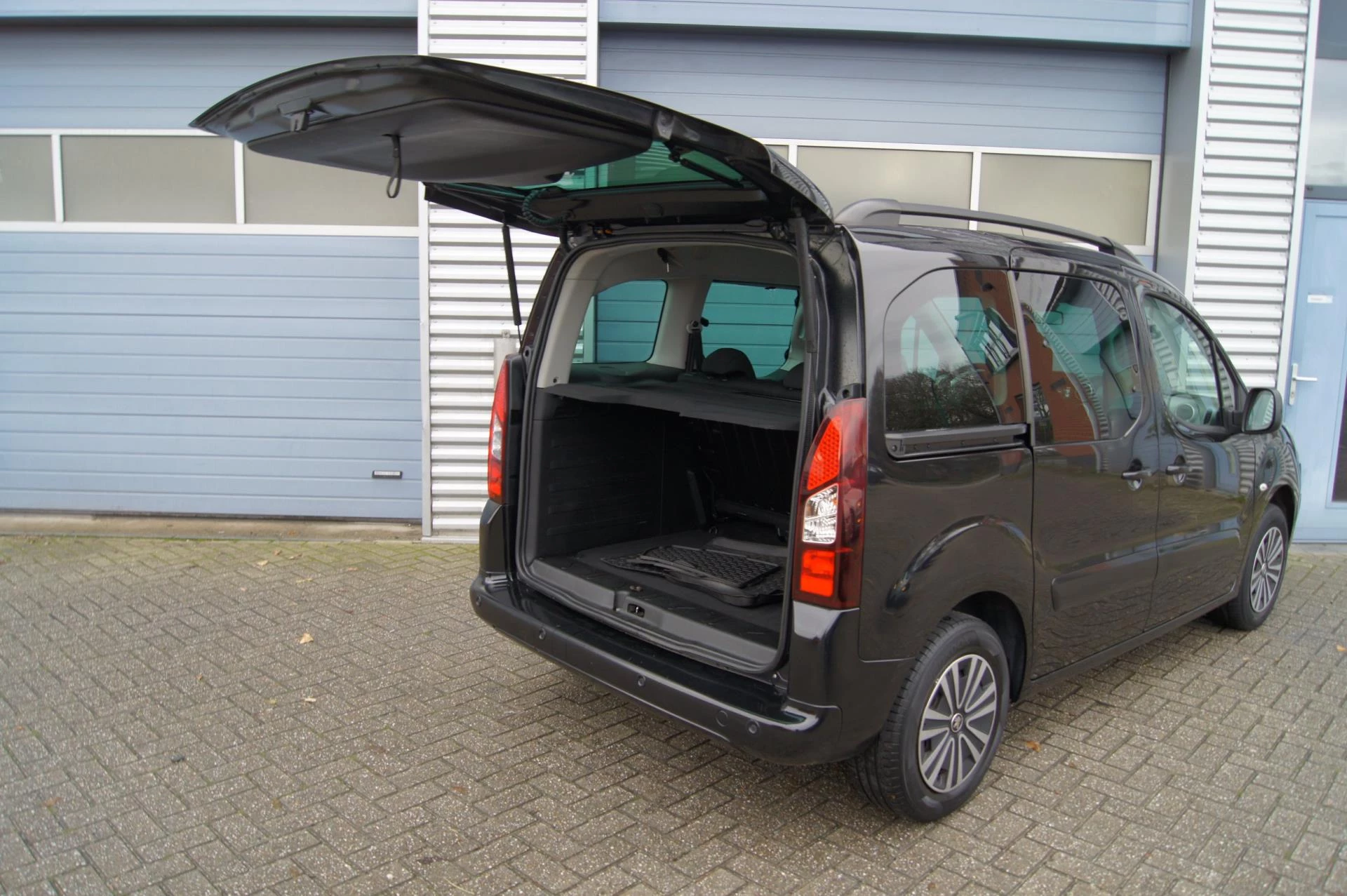 Hoofdafbeelding Peugeot Partner