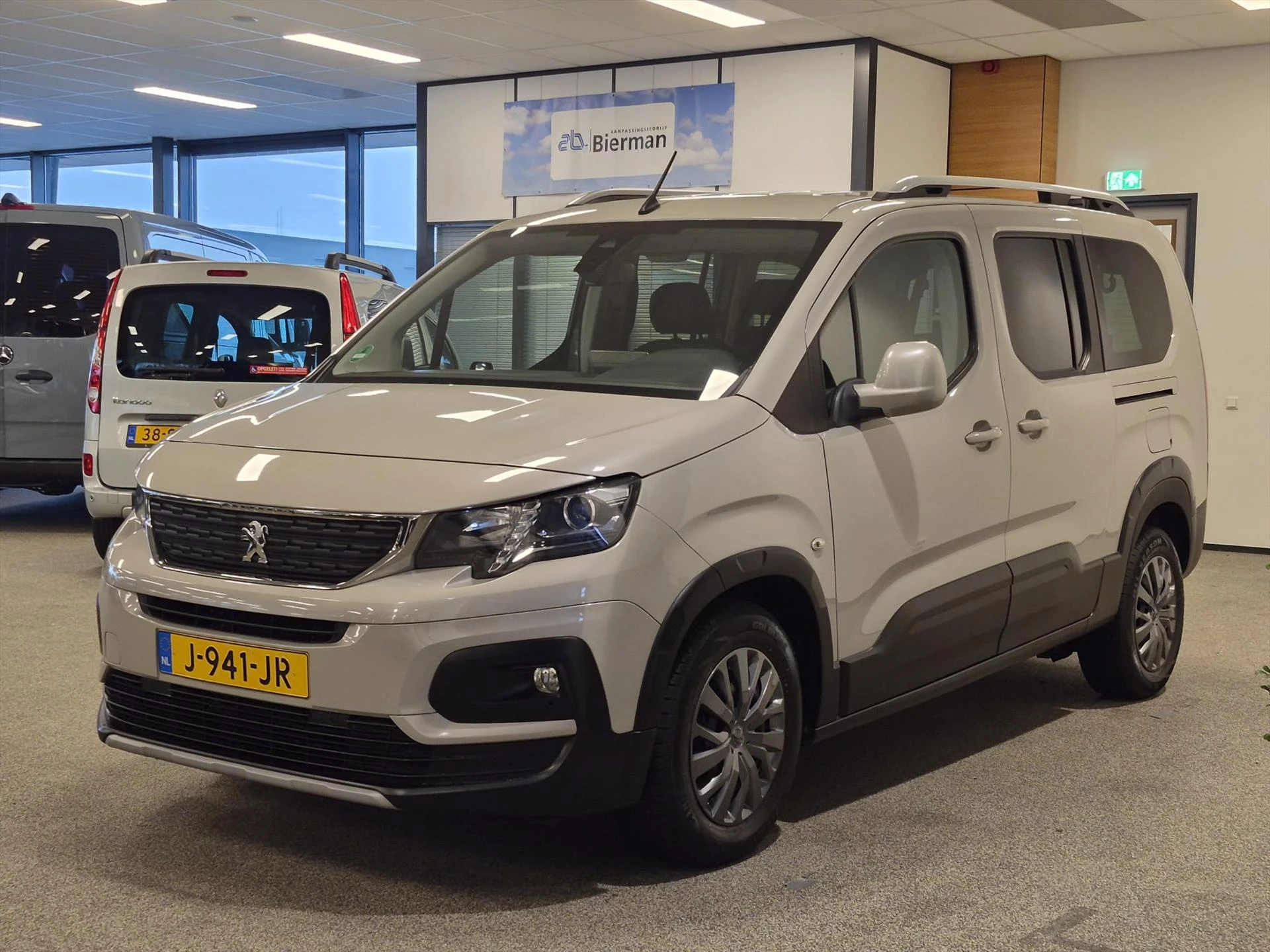 Hoofdafbeelding Peugeot Rifter