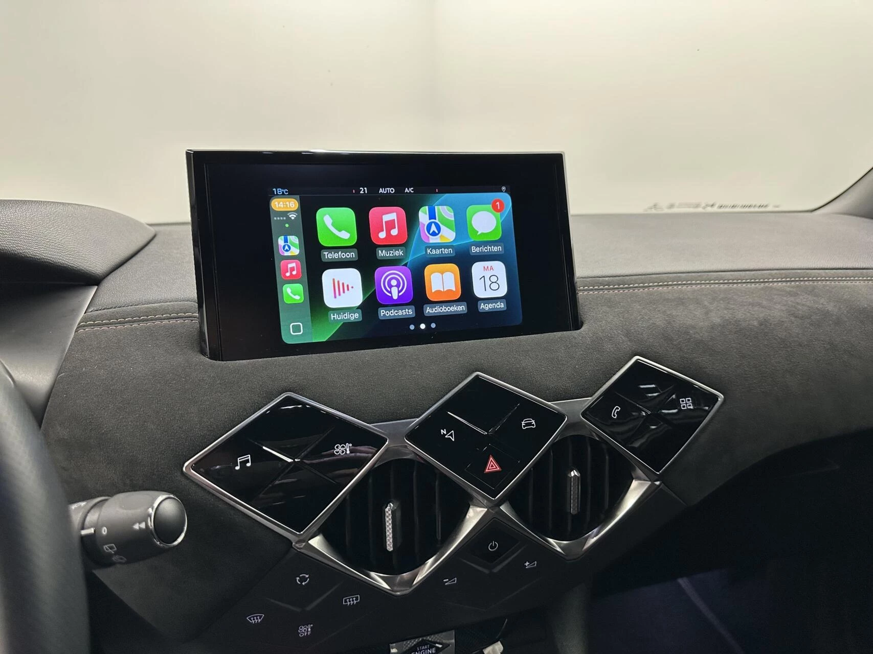 Hoofdafbeelding DS DS 3