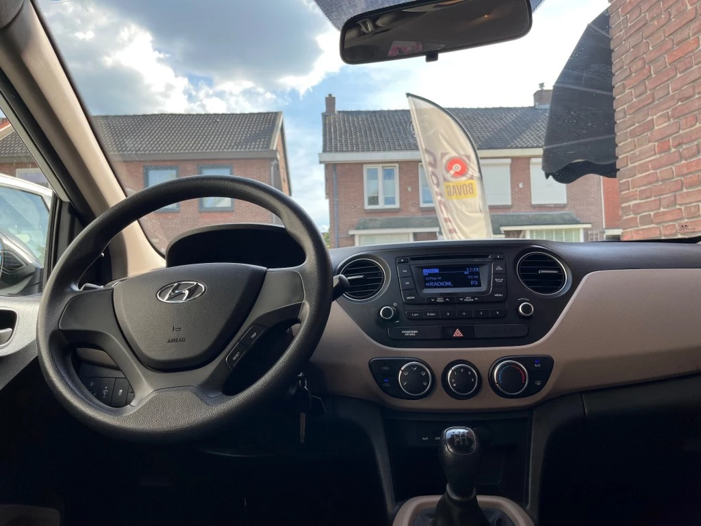 Hoofdafbeelding Hyundai i10