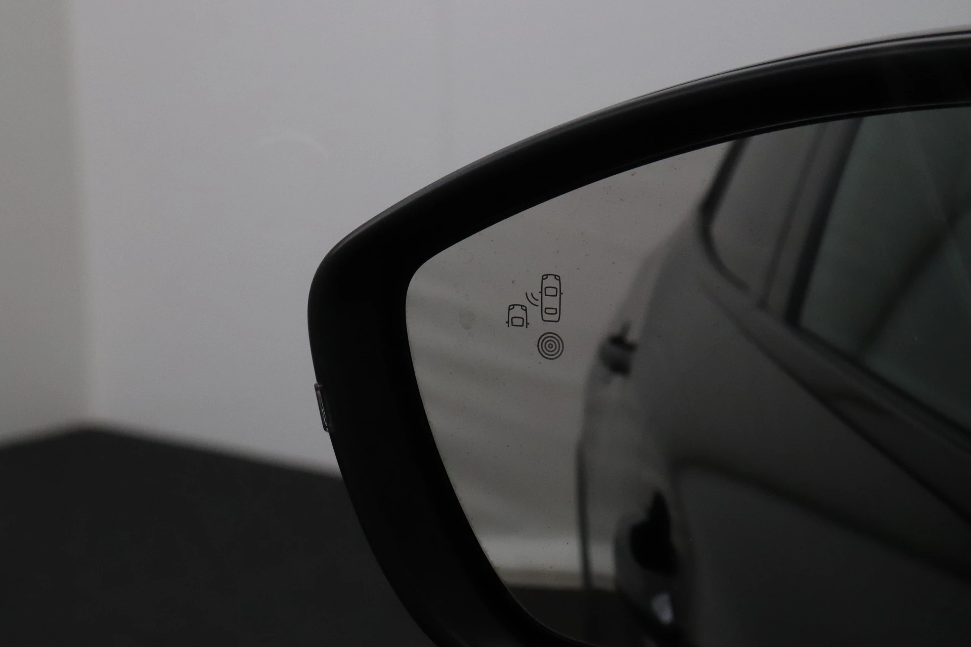 Hoofdafbeelding Peugeot e-2008