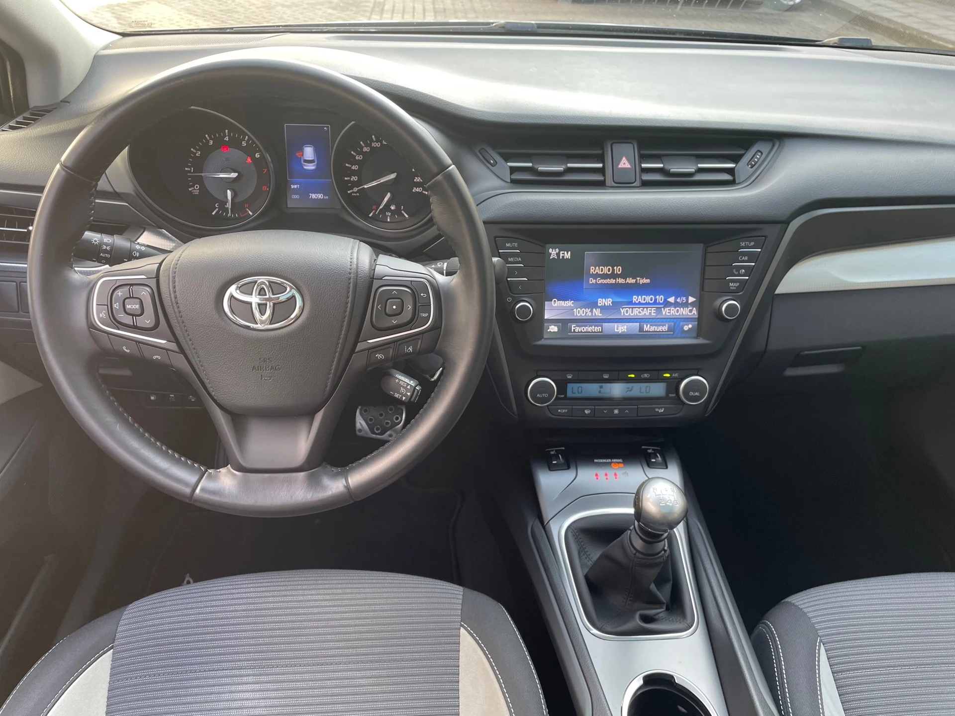 Hoofdafbeelding Toyota Avensis