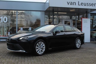 Hoofdafbeelding Toyota Mirai Toyota Mirai DYNAMIC FUEL CELL KEYLESS NAVI AD-CRUISE LED KOPLAMPEN EL-STOELEN STOELVERW.