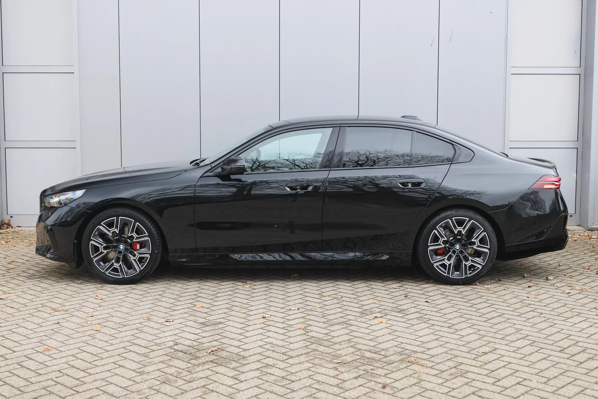 Hoofdafbeelding BMW i5