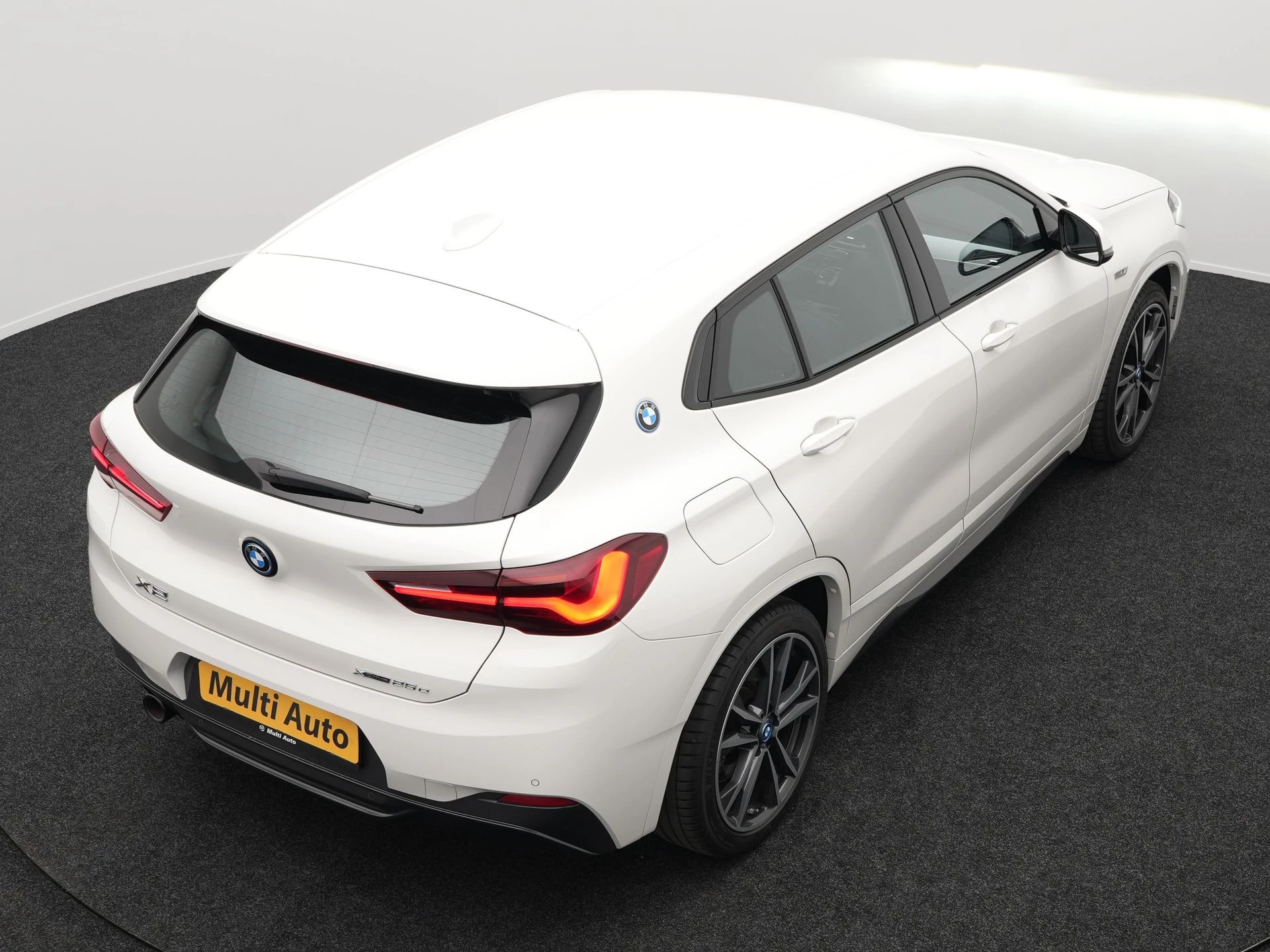 Hoofdafbeelding BMW X2
