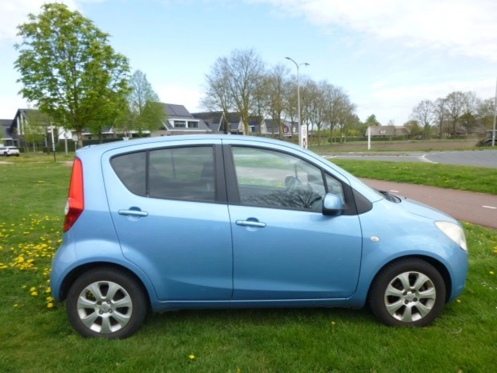 Hoofdafbeelding Opel Agila