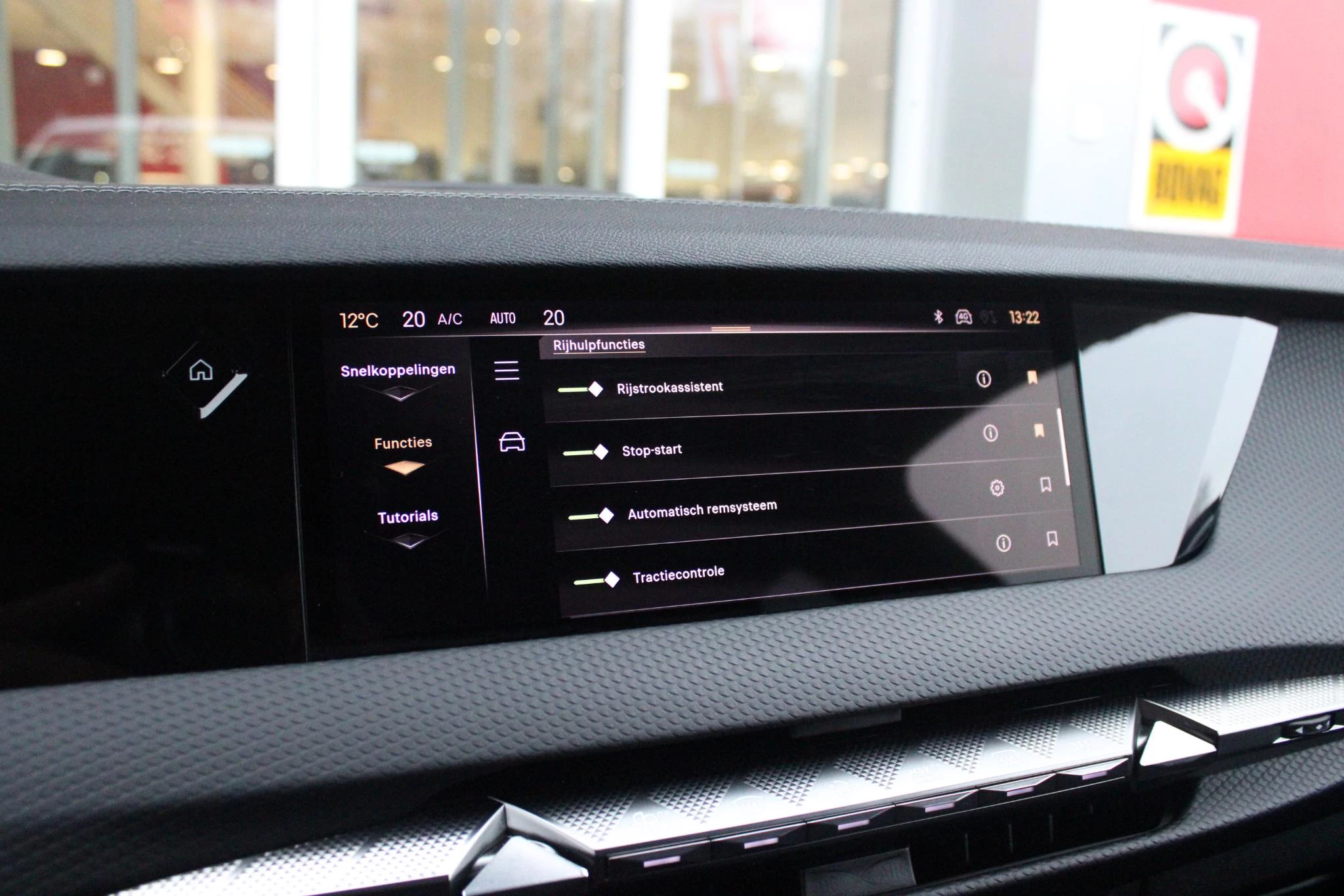 Hoofdafbeelding DS DS 4