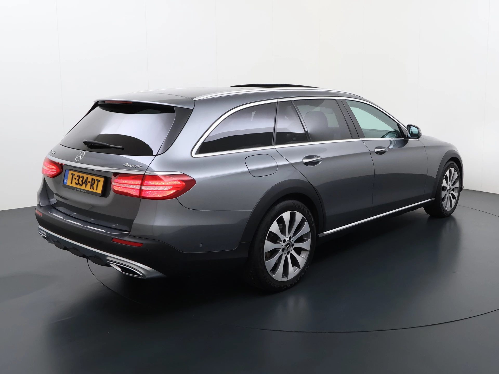 Hoofdafbeelding Mercedes-Benz E-Klasse