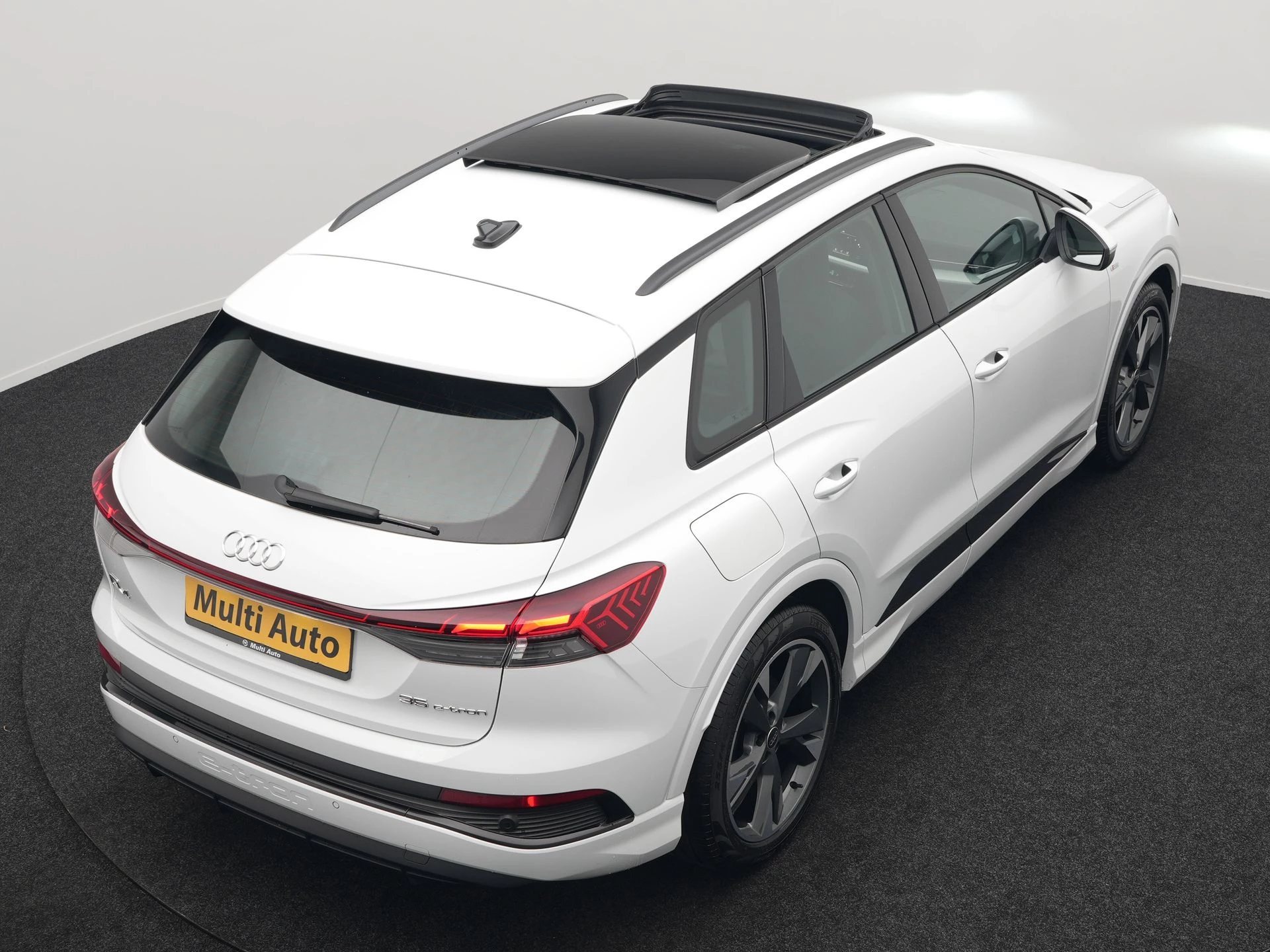 Hoofdafbeelding Audi Q4 e-tron