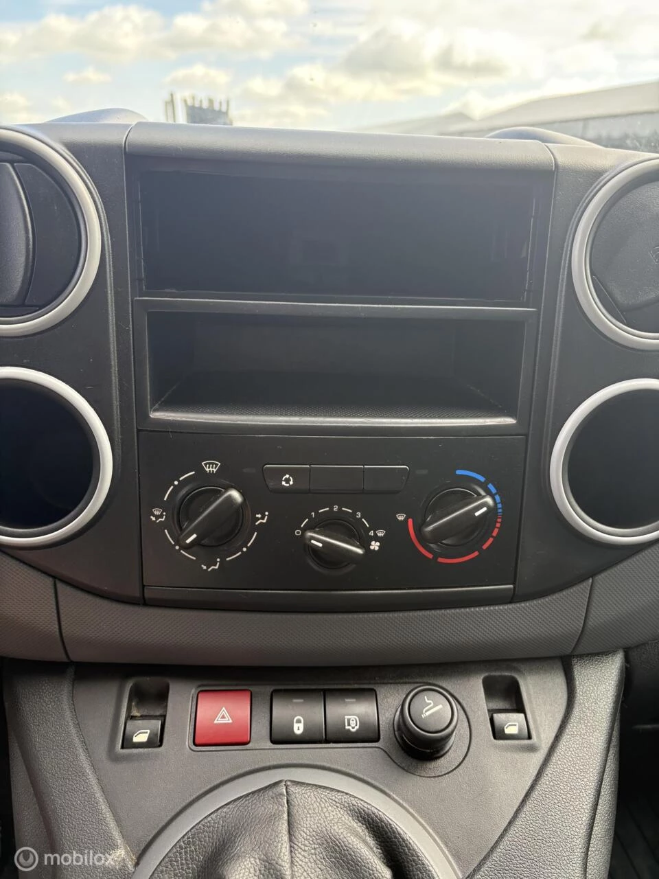 Hoofdafbeelding Peugeot Partner