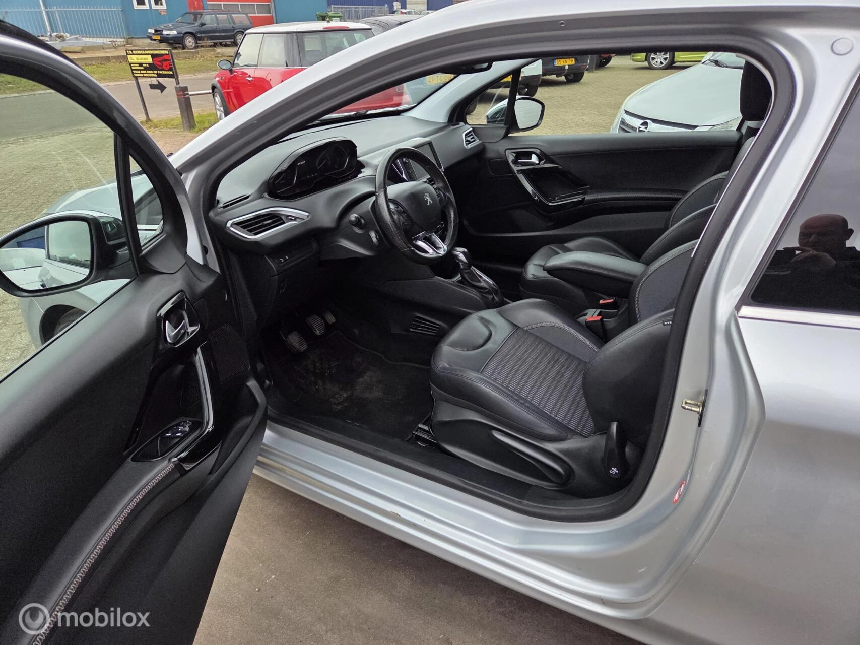 Hoofdafbeelding Peugeot 208