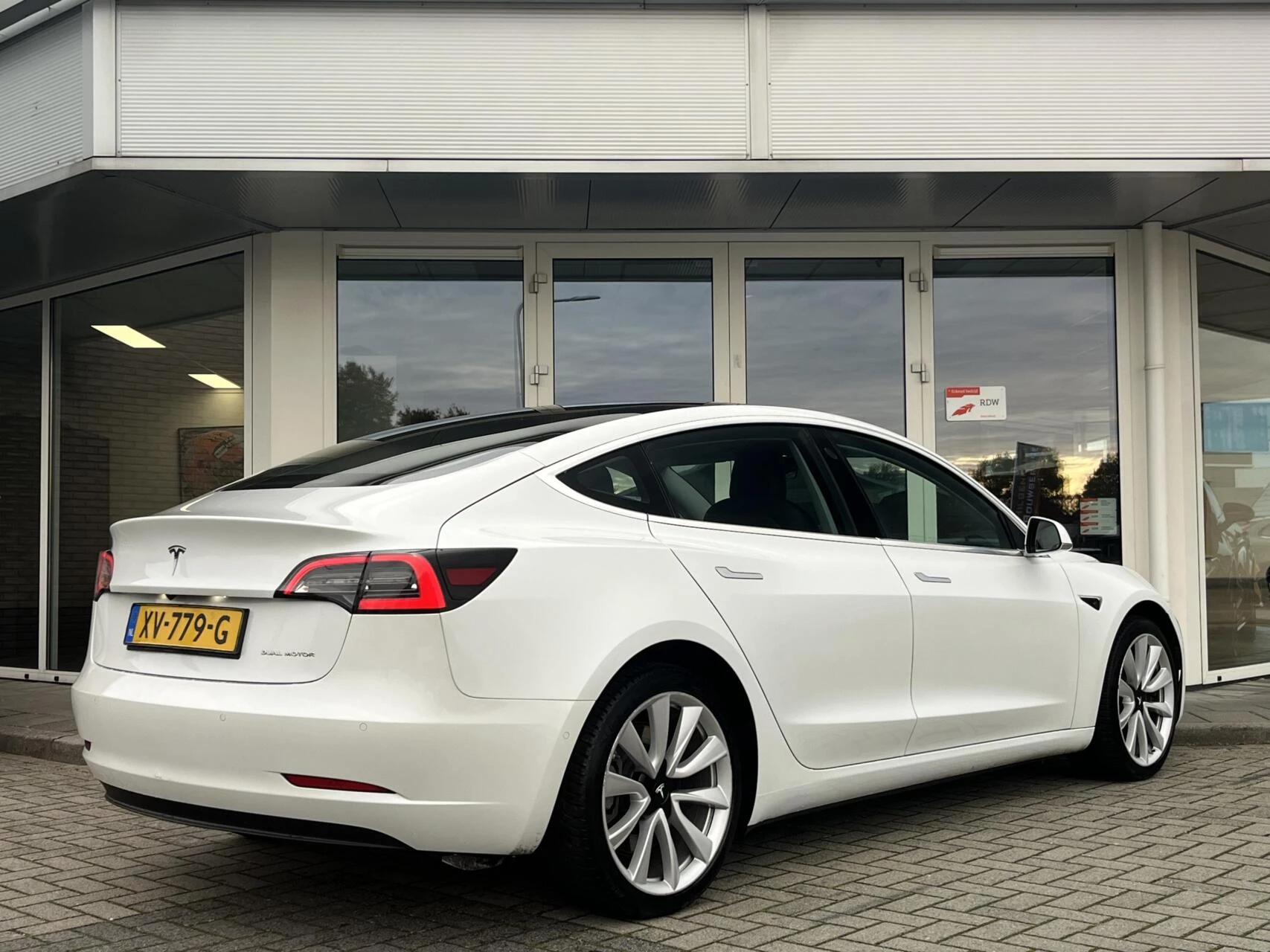 Hoofdafbeelding Tesla Model 3