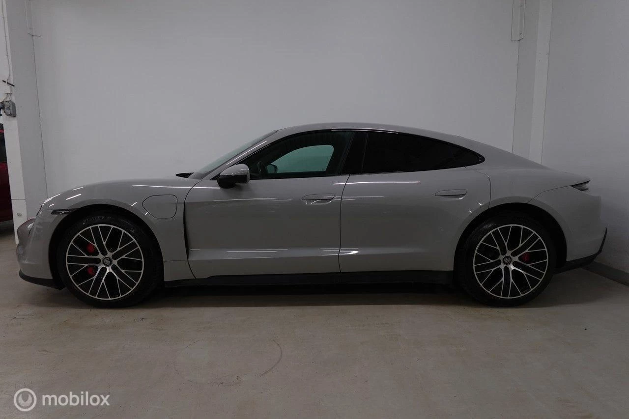 Hoofdafbeelding Porsche Taycan