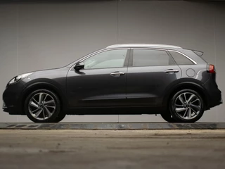 Kia Niro 1.6 GDi Hybrid Edition Sport (SCHUIFDAK,APPLE CARPLAY,NAVI,STOELVERWARMING,CAMERA,CRUISE,CLIMATE,PDC,NETTESTAAT)
