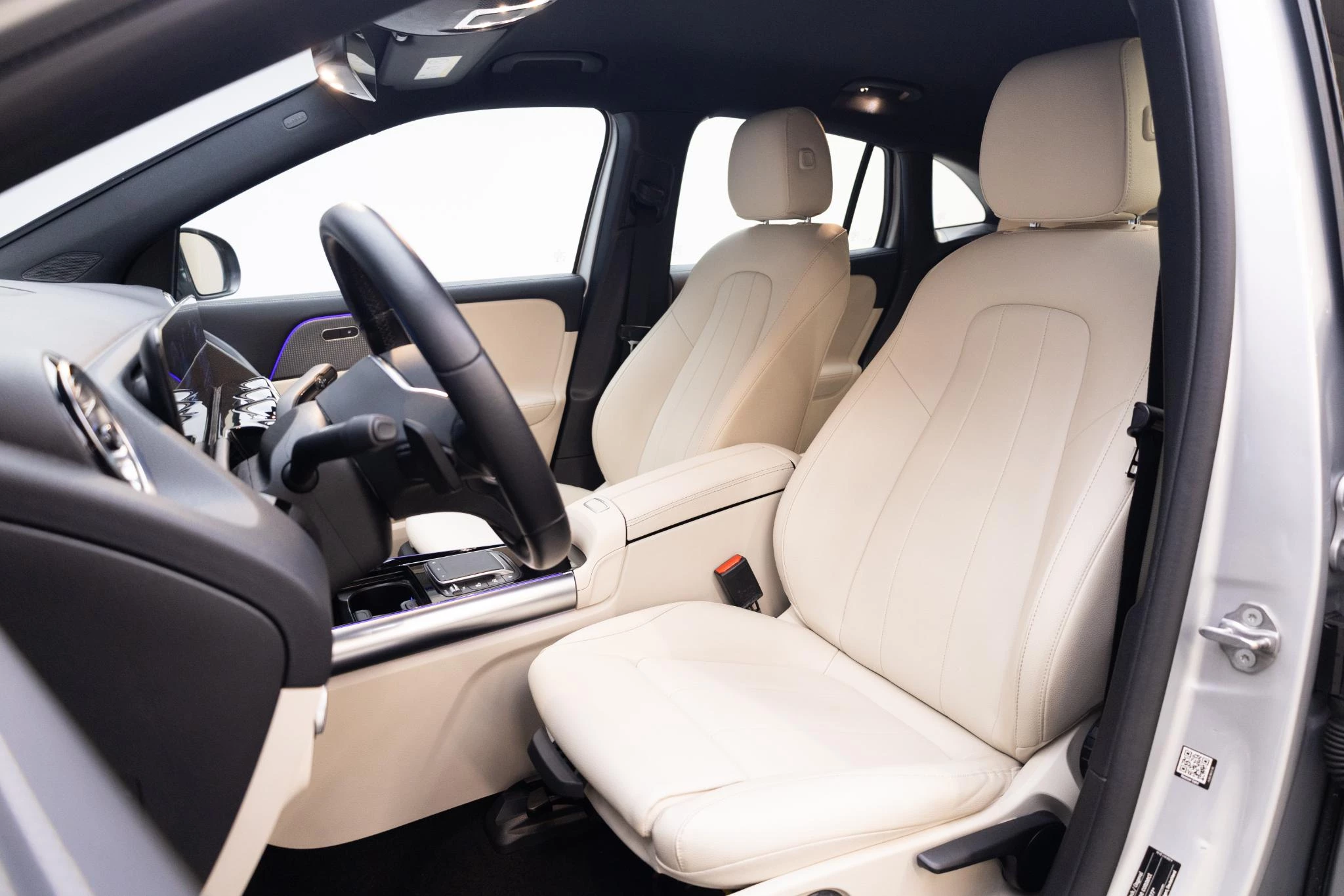 Hoofdafbeelding Mercedes-Benz EQA