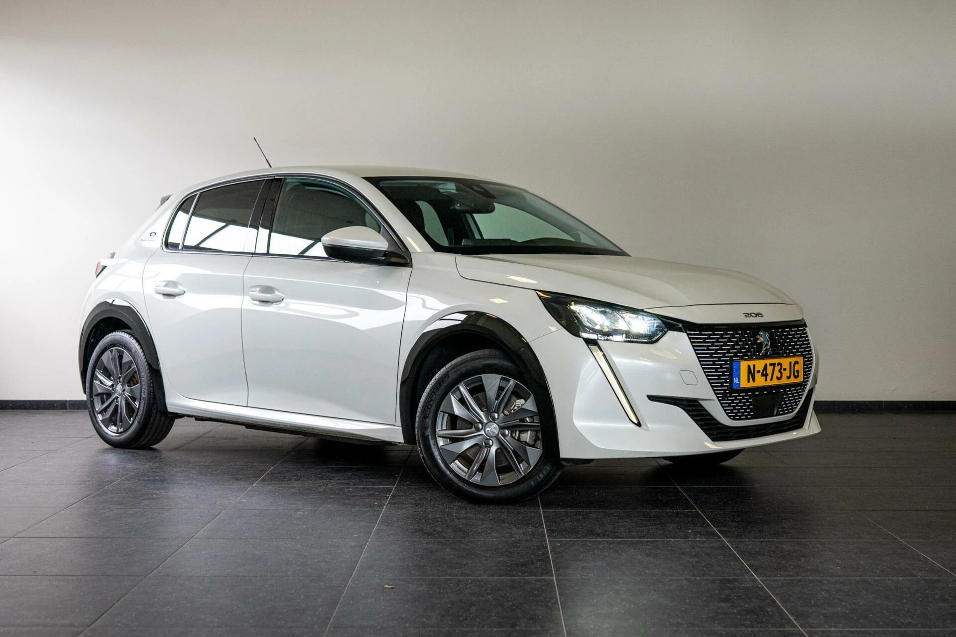 Hoofdafbeelding Peugeot e-208