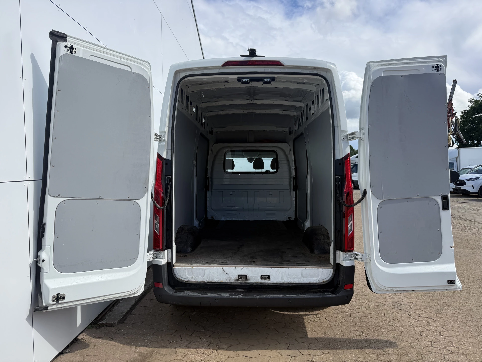 Hoofdafbeelding Maxus eDeliver9