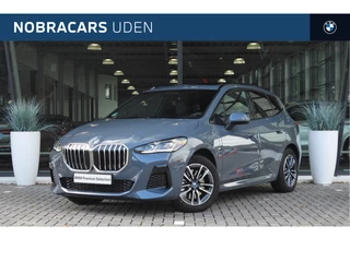 BMW 2 Serie Active Tourer 230e xDrive High Executive M Sport Automaat / Panoramadak / Trekhaak / Sportstoelen / Adaptieve LED / M Adaptief onderstel / Parking Assistant Plus / Head-Up / Comfort Access