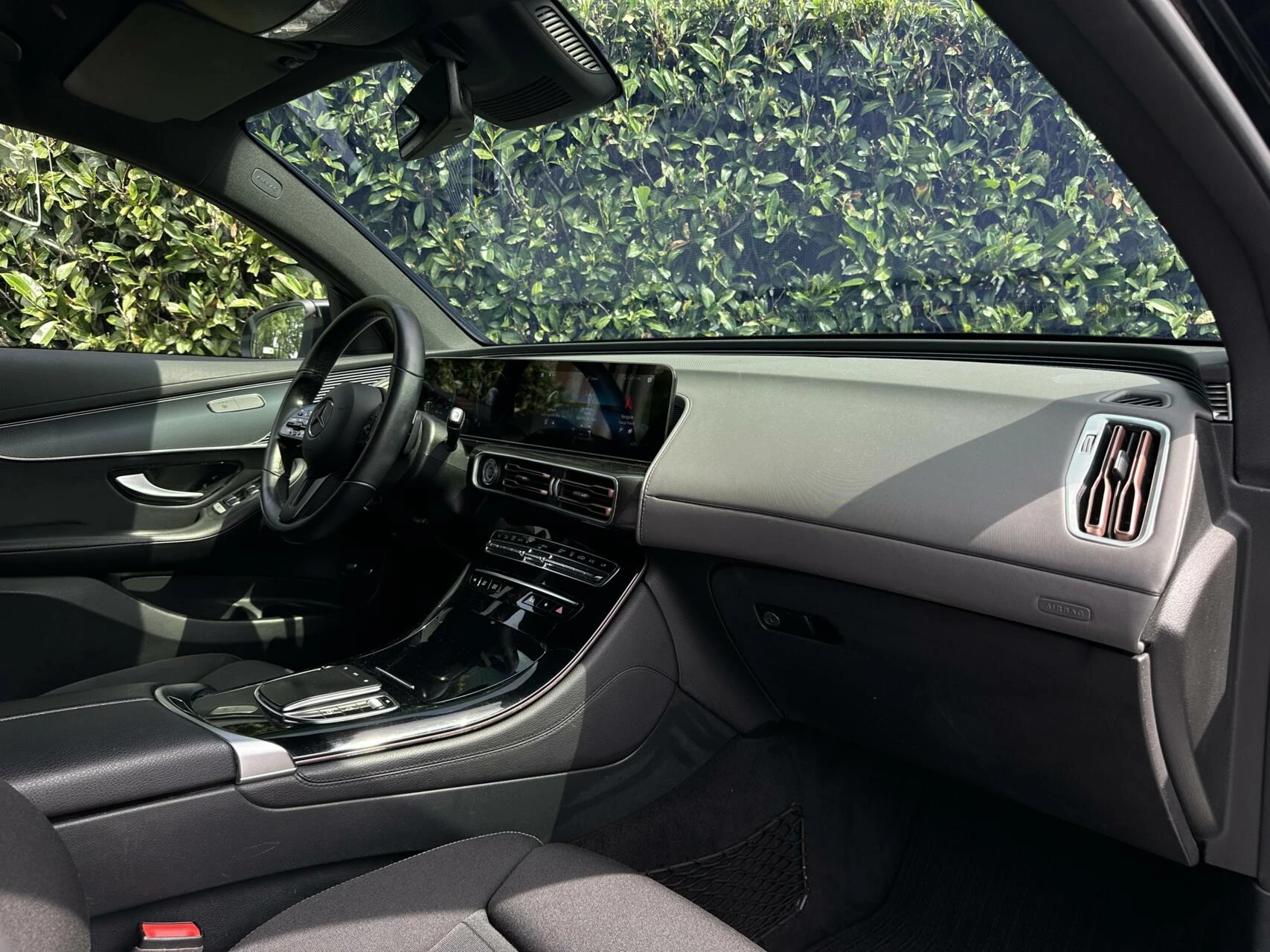 Hoofdafbeelding Mercedes-Benz EQC