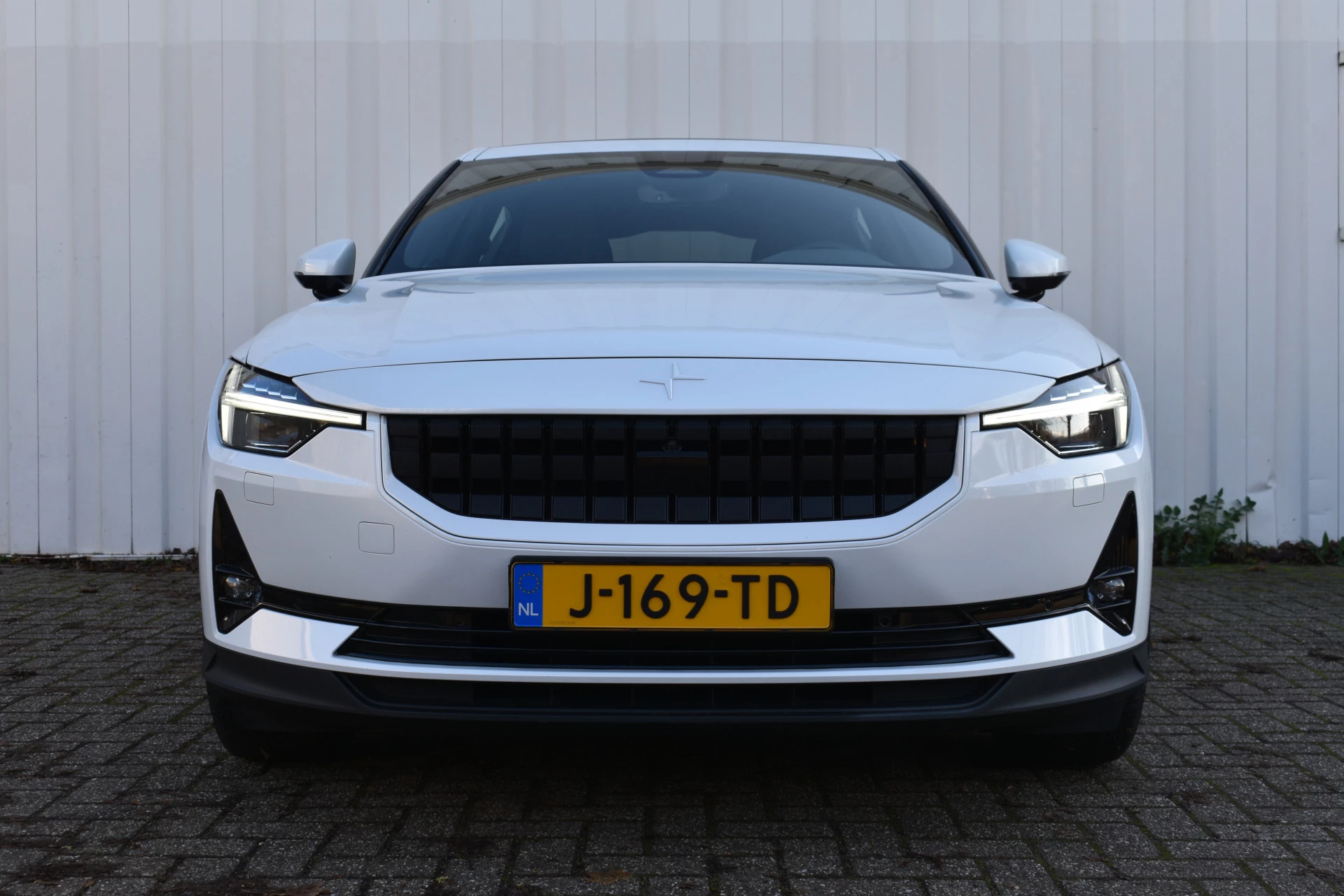 Hoofdafbeelding Polestar 2