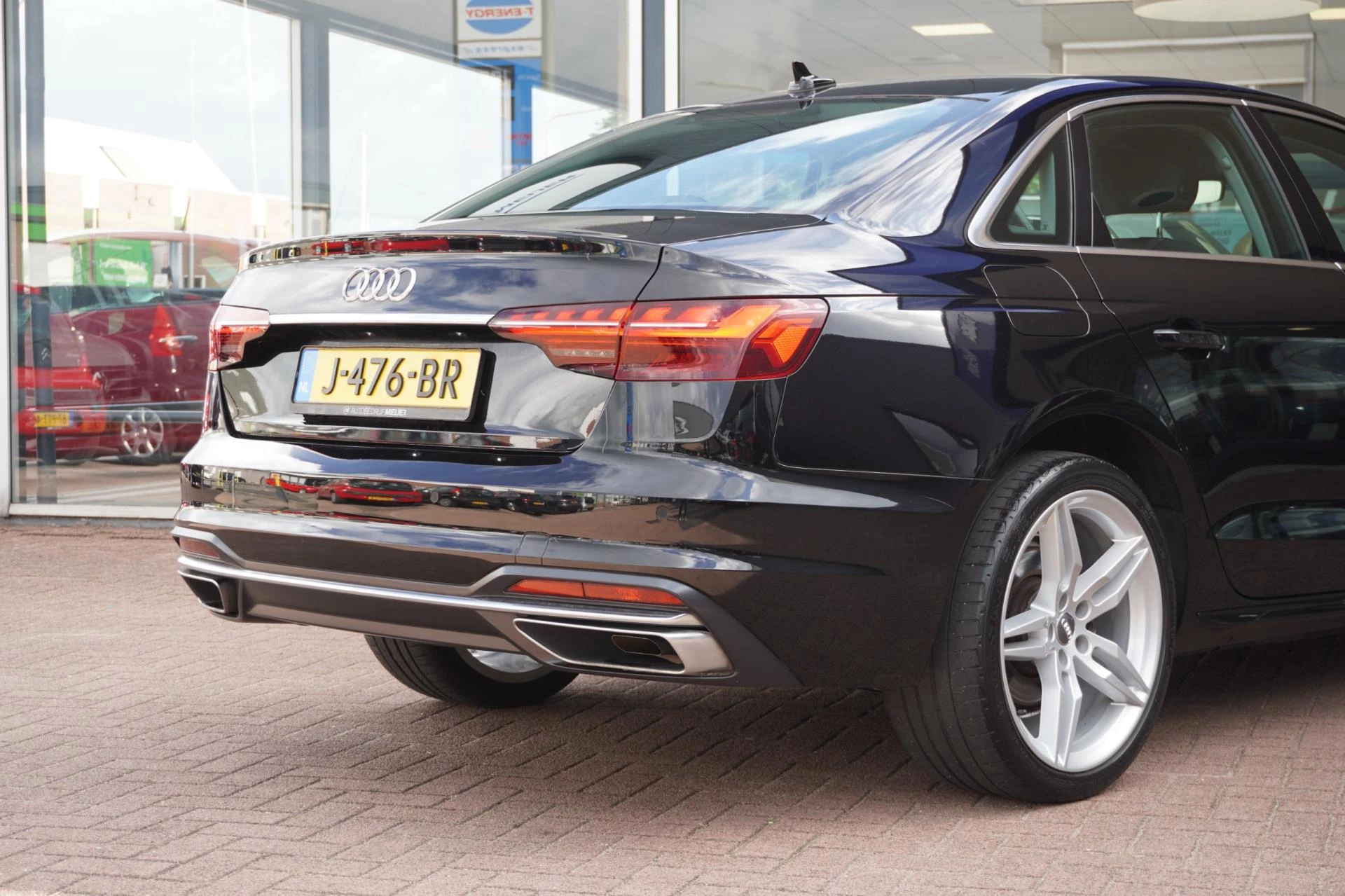 Hoofdafbeelding Audi A4